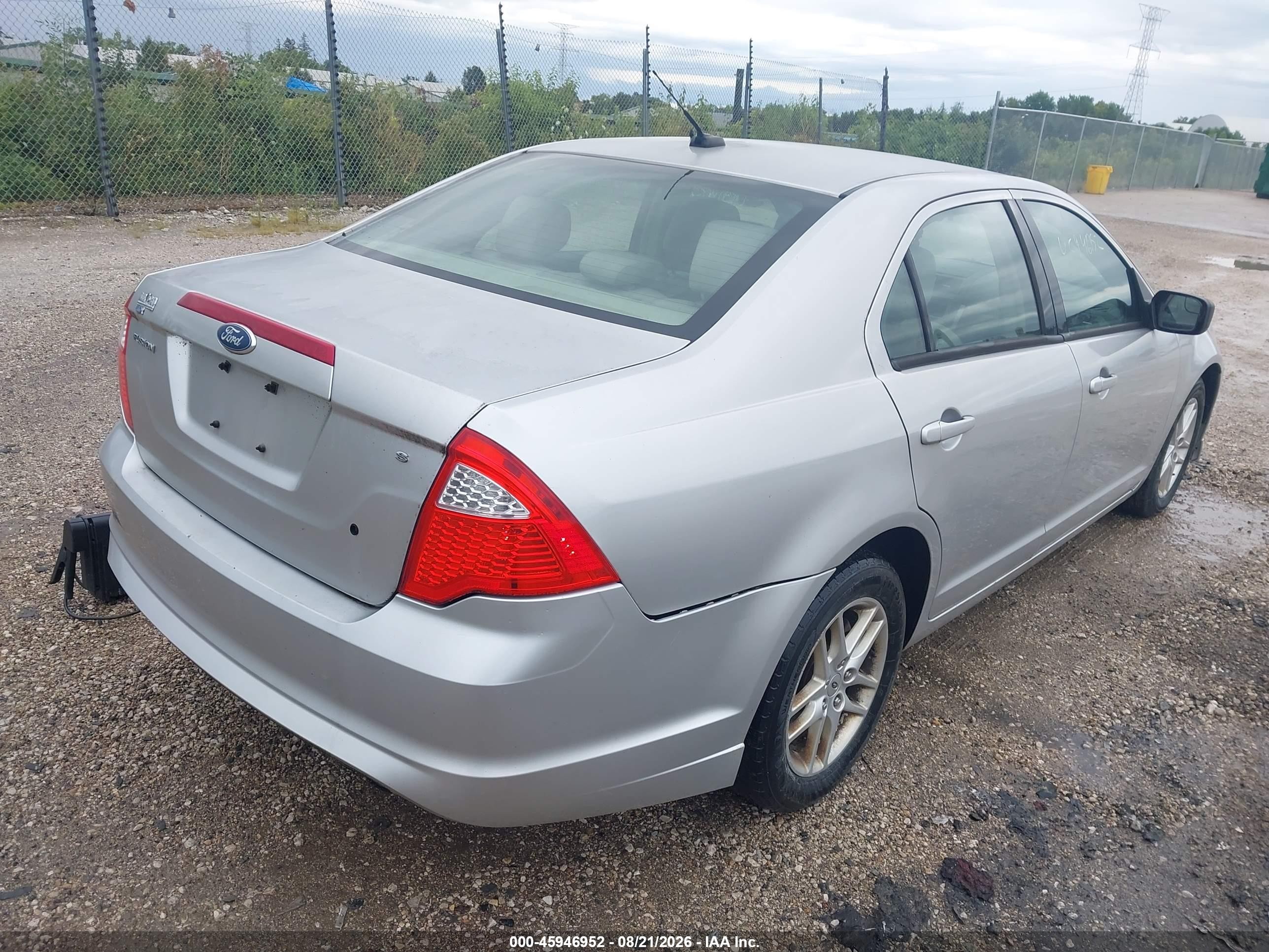 2011 Ford Fusion S Silver vin: 3FAHP0GA7BR144053