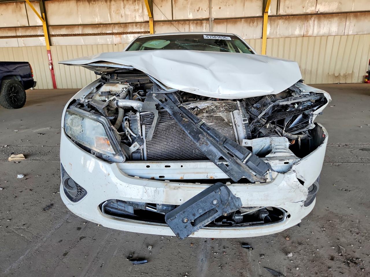 2011 Ford Fusion S Белый vin: 3FAHP0GA7BR246291