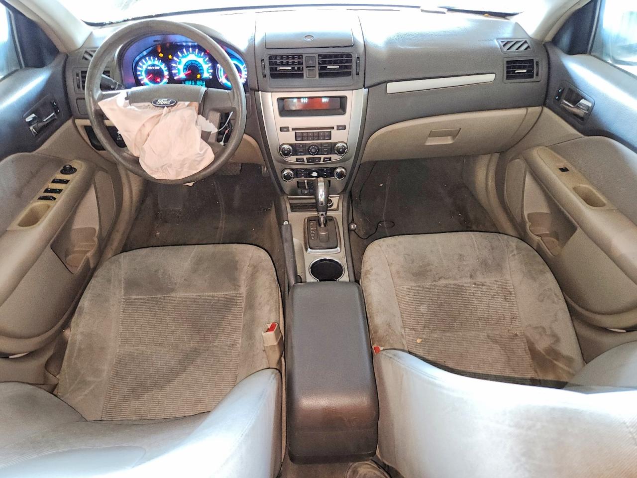 2011 Ford Fusion S Белый vin: 3FAHP0GA7BR246291