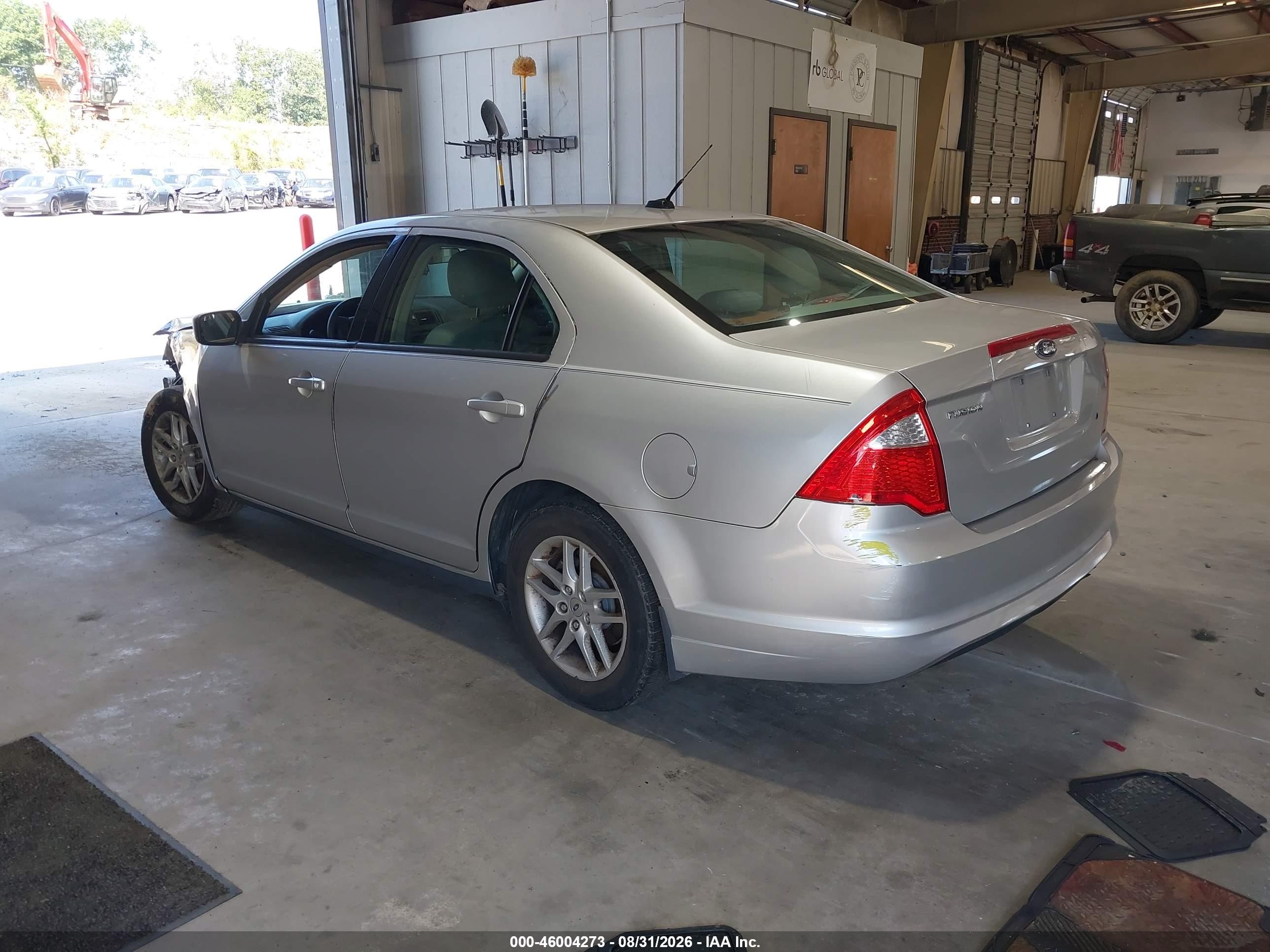 2011 Ford Fusion S Silver vin: 3FAHP0GA7BR327954
