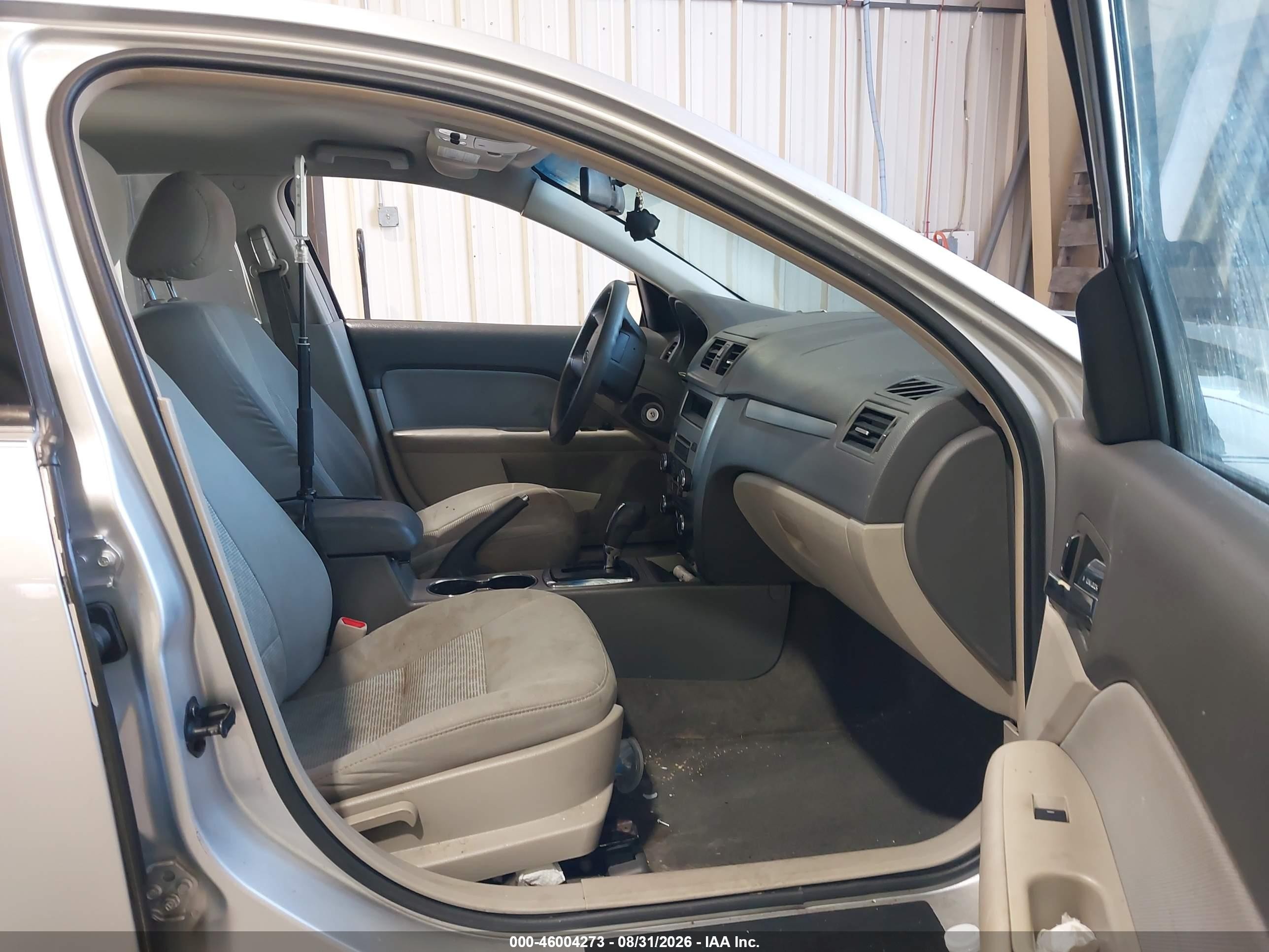 2011 Ford Fusion S Silver vin: 3FAHP0GA7BR327954