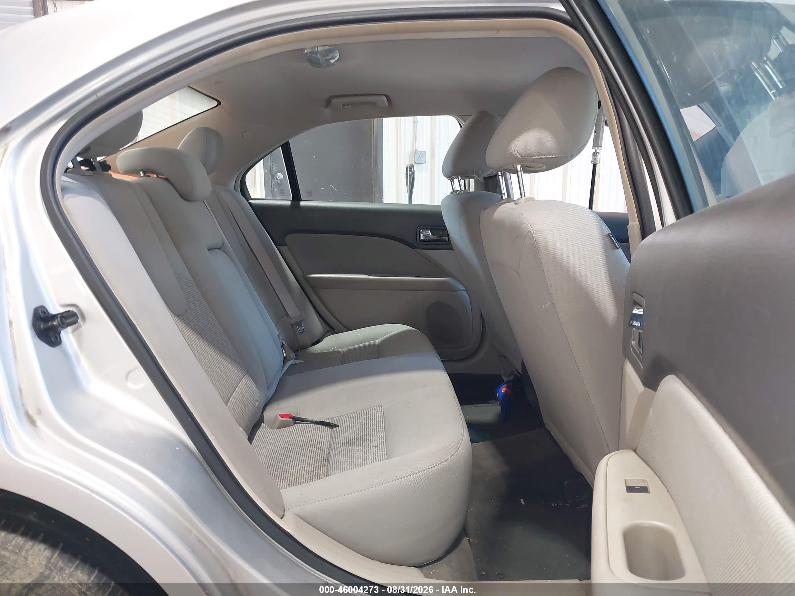 2011 Ford Fusion S Silver vin: 3FAHP0GA7BR327954