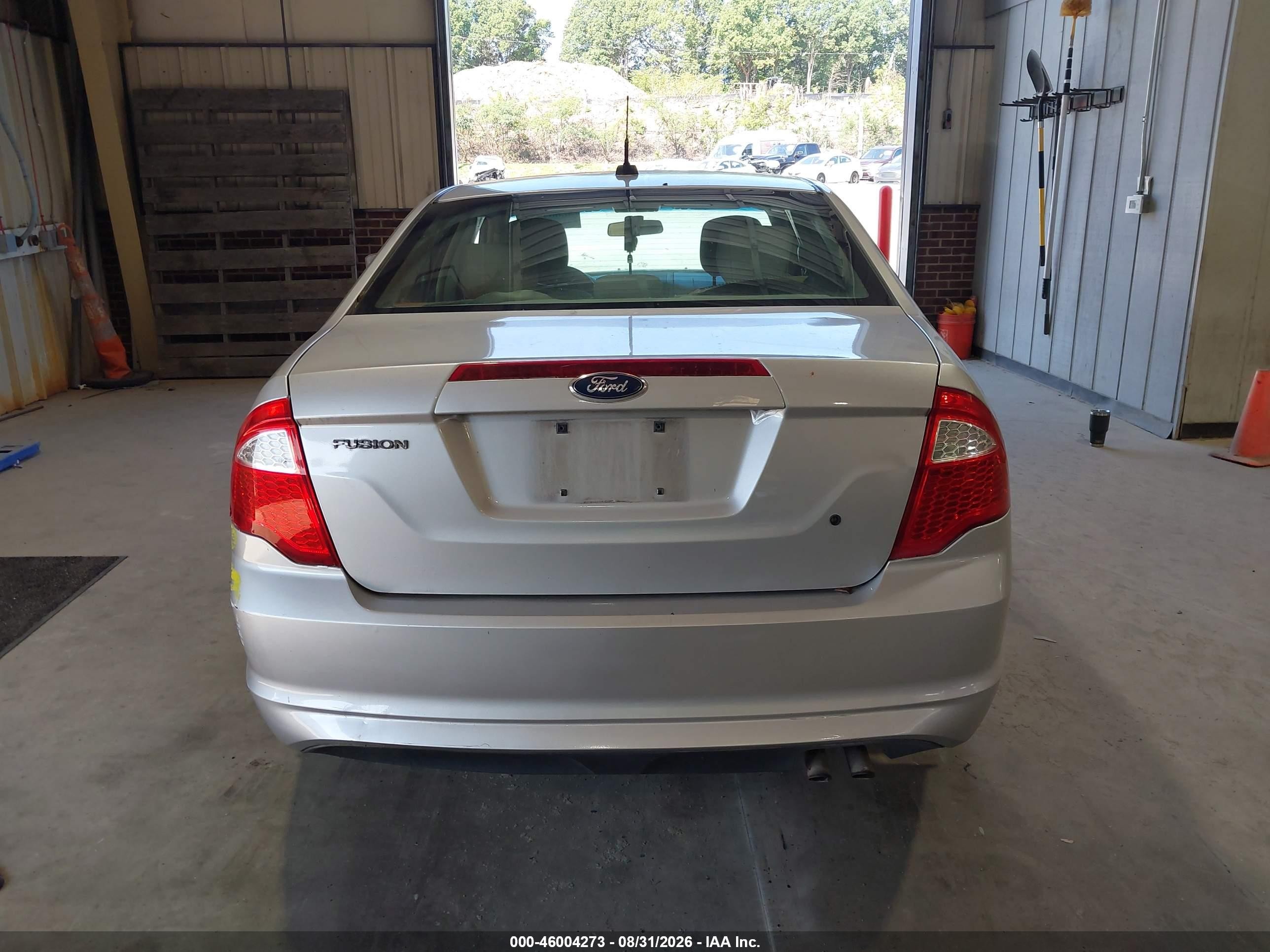2011 Ford Fusion S Silver vin: 3FAHP0GA7BR327954
