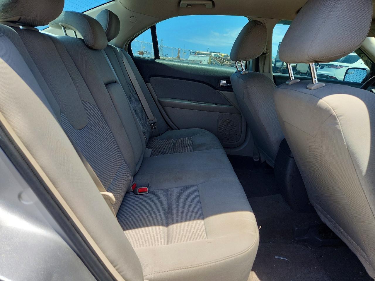 2012 Ford Fusion S Silver vin: 3FAHP0GA7CR178480