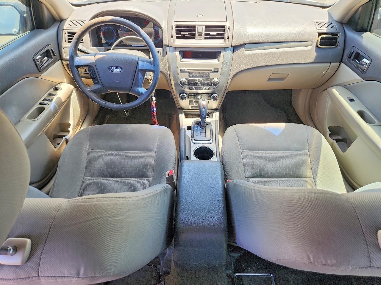 2012 Ford Fusion S Silver vin: 3FAHP0GA7CR178480