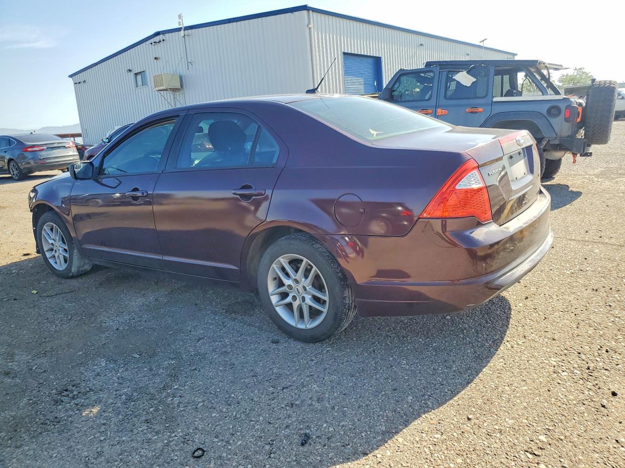 2012 Ford Fusion S Burgundy vin: 3FAHP0GA7CR327650