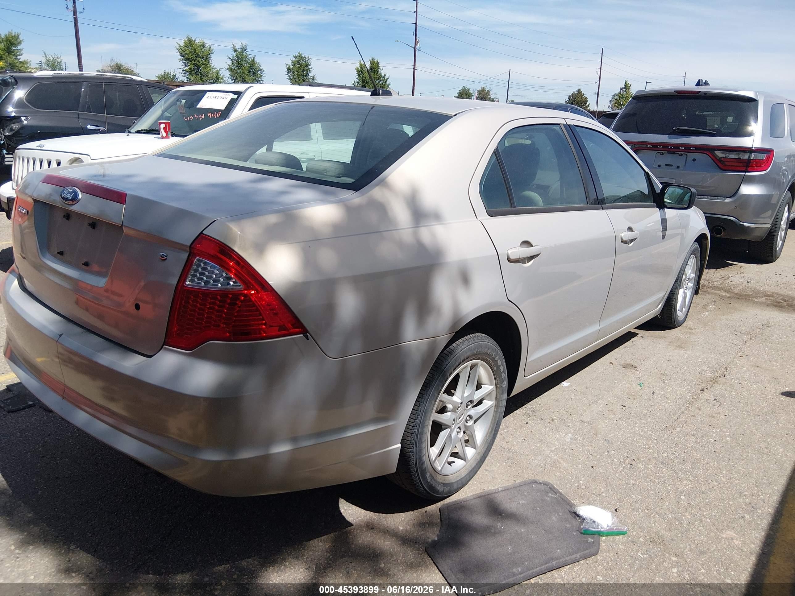 2010 Ford Fusion S Brown vin: 3FAHP0GA8AR384310