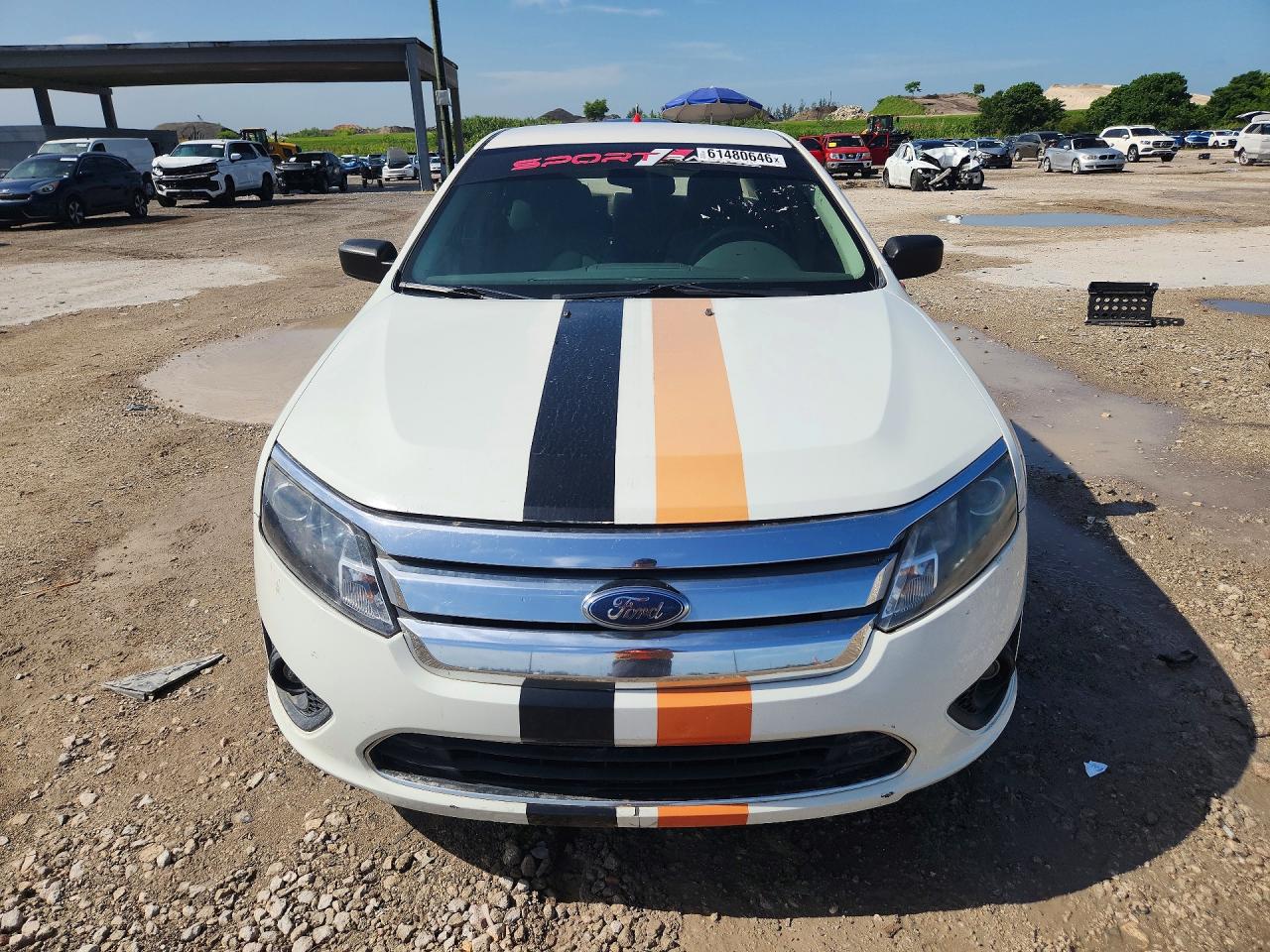 2012 Ford Fusion S White vin: 3FAHP0GA8CR149859
