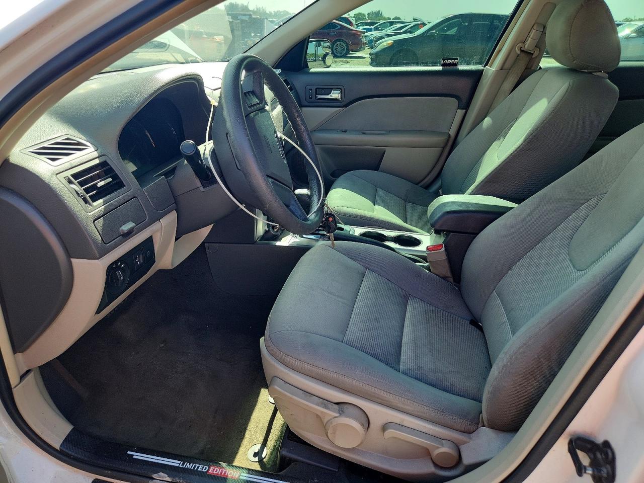 2012 Ford Fusion S White vin: 3FAHP0GA8CR149859