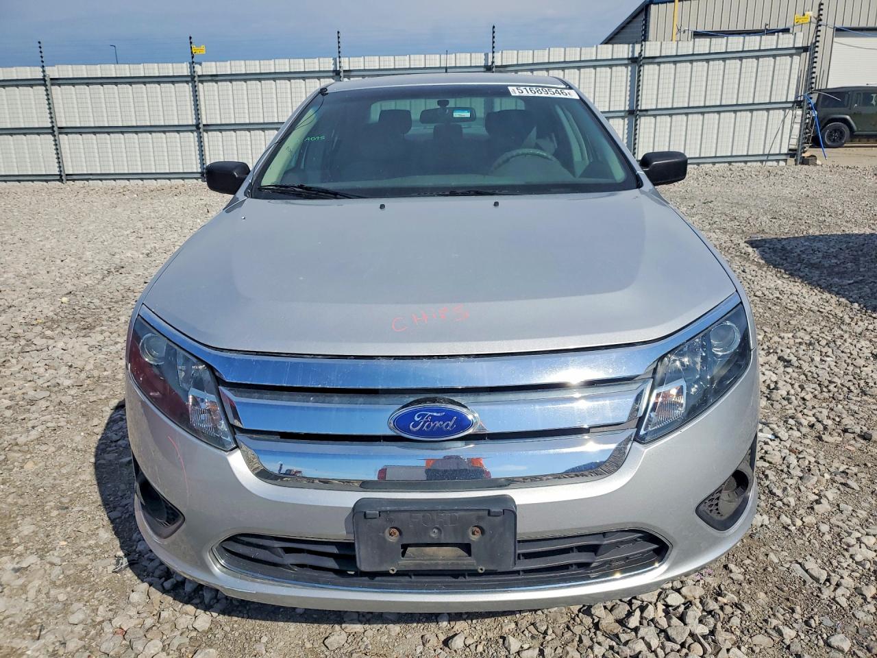 2012 Ford Fusion S Серебряный vin: 3FAHP0GA8CR258967