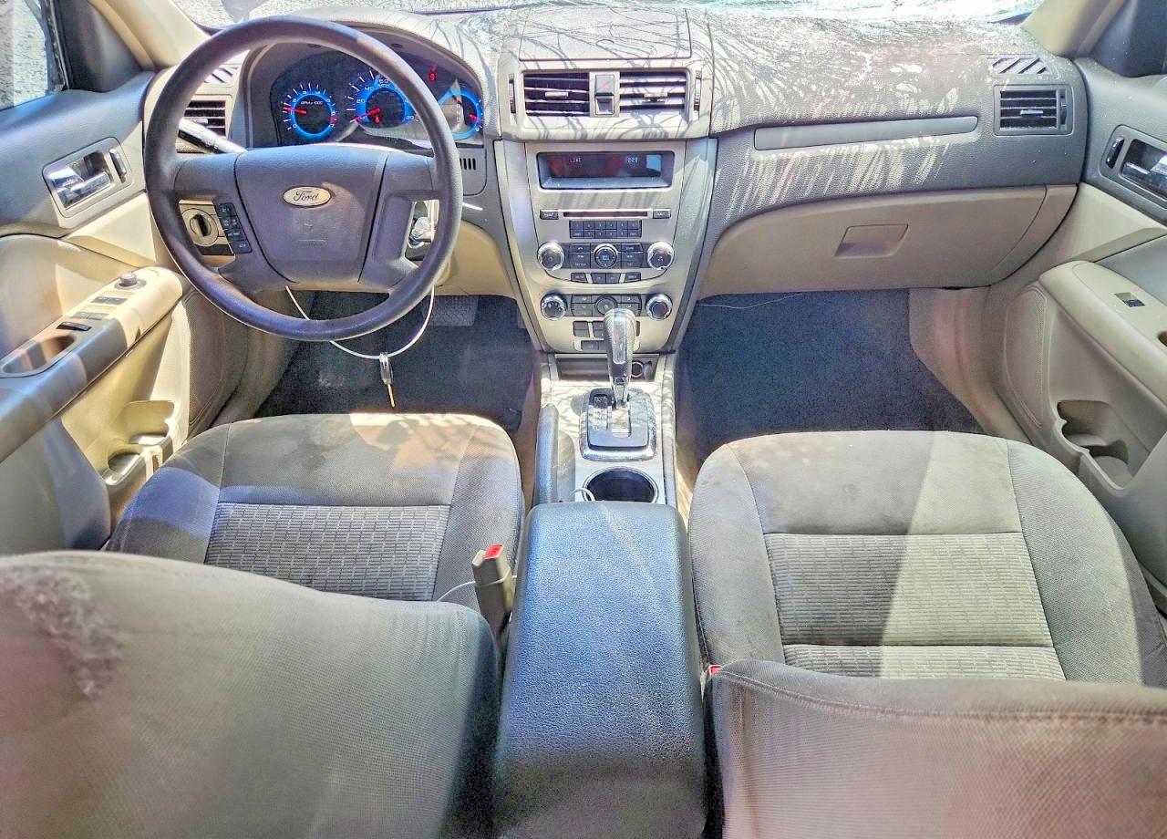 2012 Ford Fusion S Maroon vin: 3FAHP0GA8CR408964