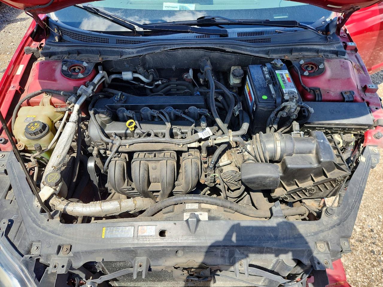 2010 Ford Fusion S Red vin: 3FAHP0GA9AR366270