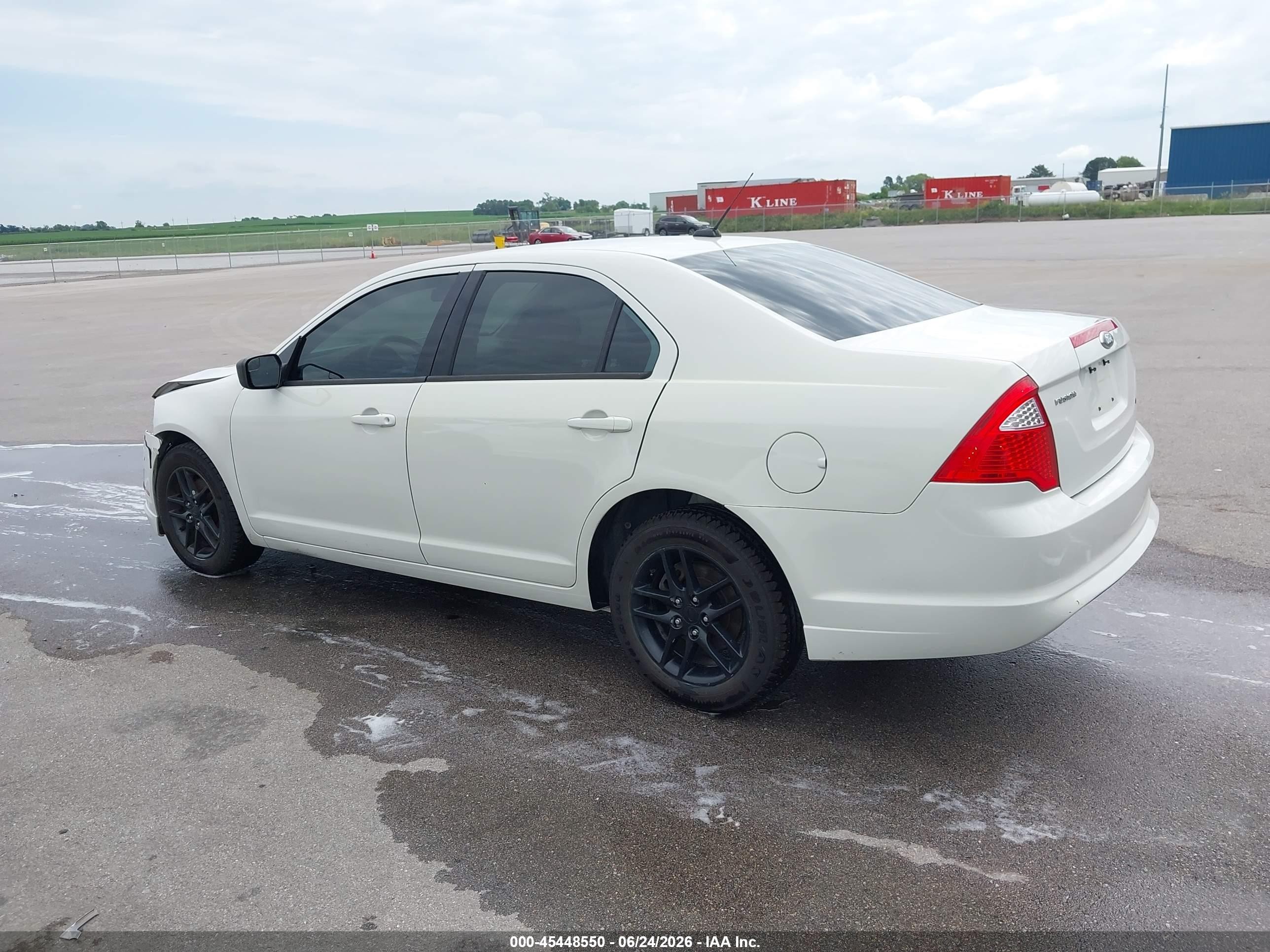 2012 Ford Fusion S White vin: 3FAHP0GA9CR367079