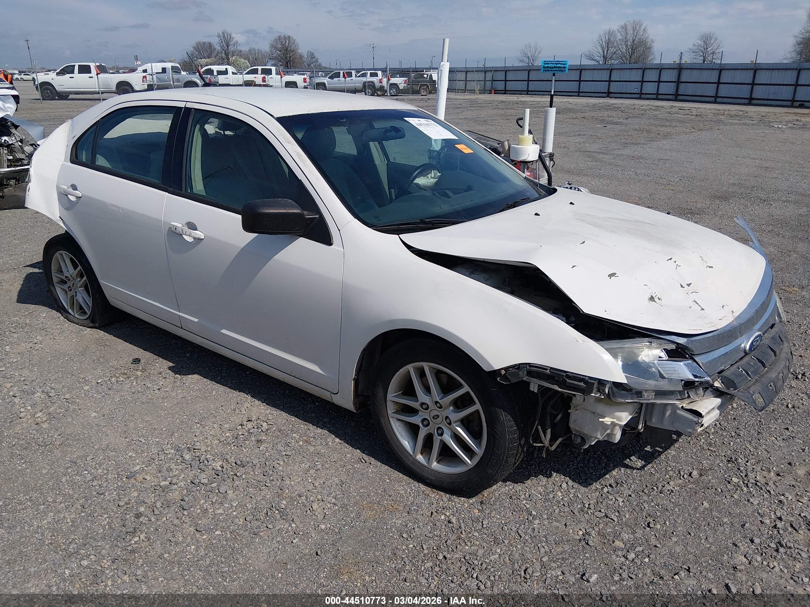 2011 Ford Fusion S White vin: 3FAHP0GAXBR122239