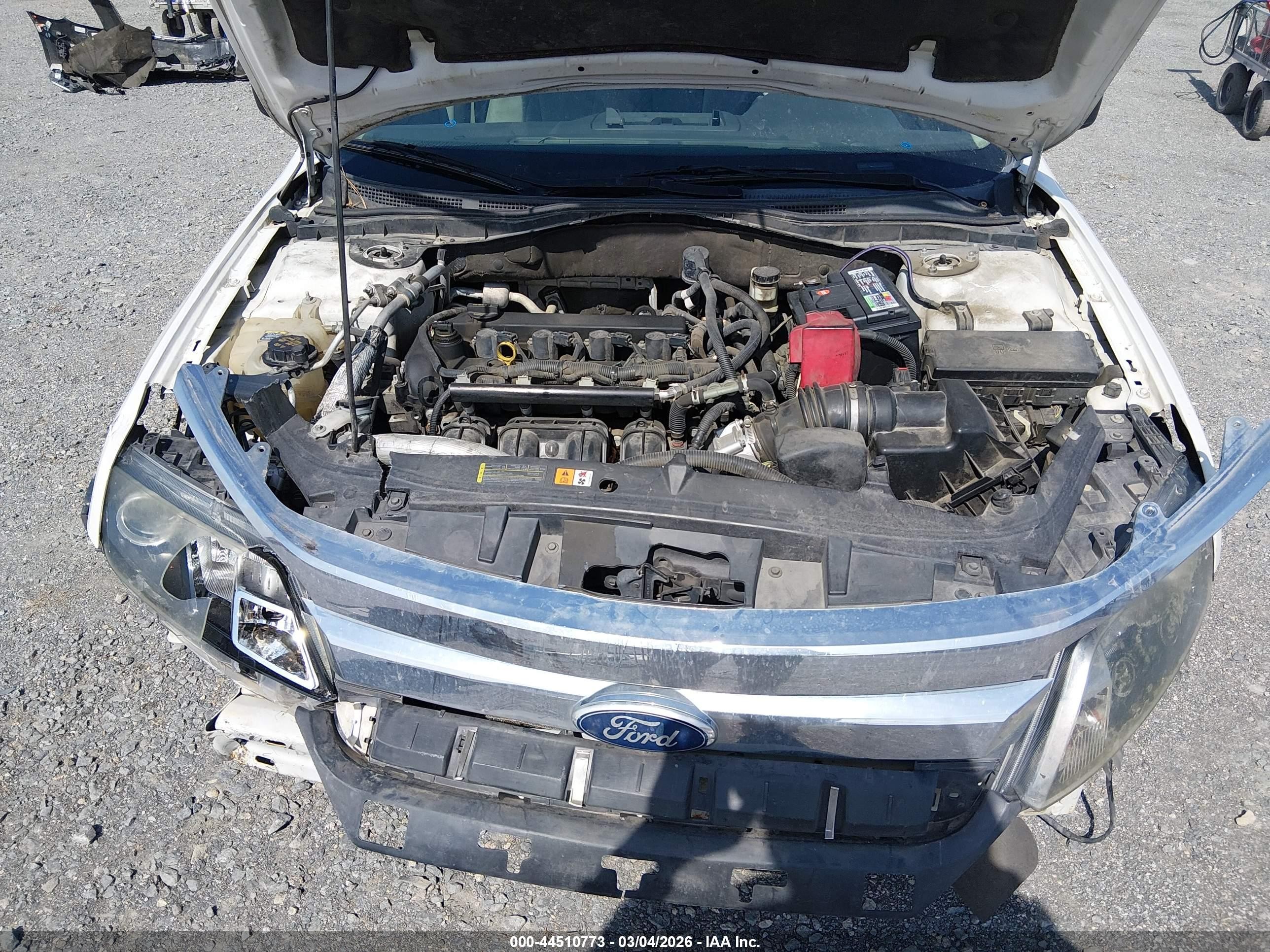 2011 Ford Fusion S White vin: 3FAHP0GAXBR122239