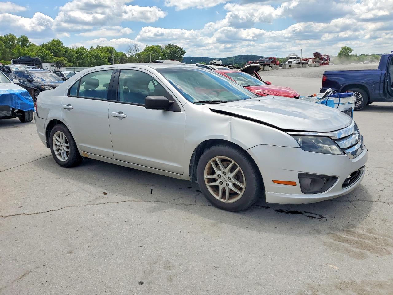 2011 Ford Fusion S Silver vin: 3FAHP0GAXBR206822