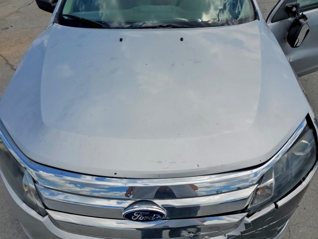 2011 Ford Fusion S Silver vin: 3FAHP0GAXBR206822