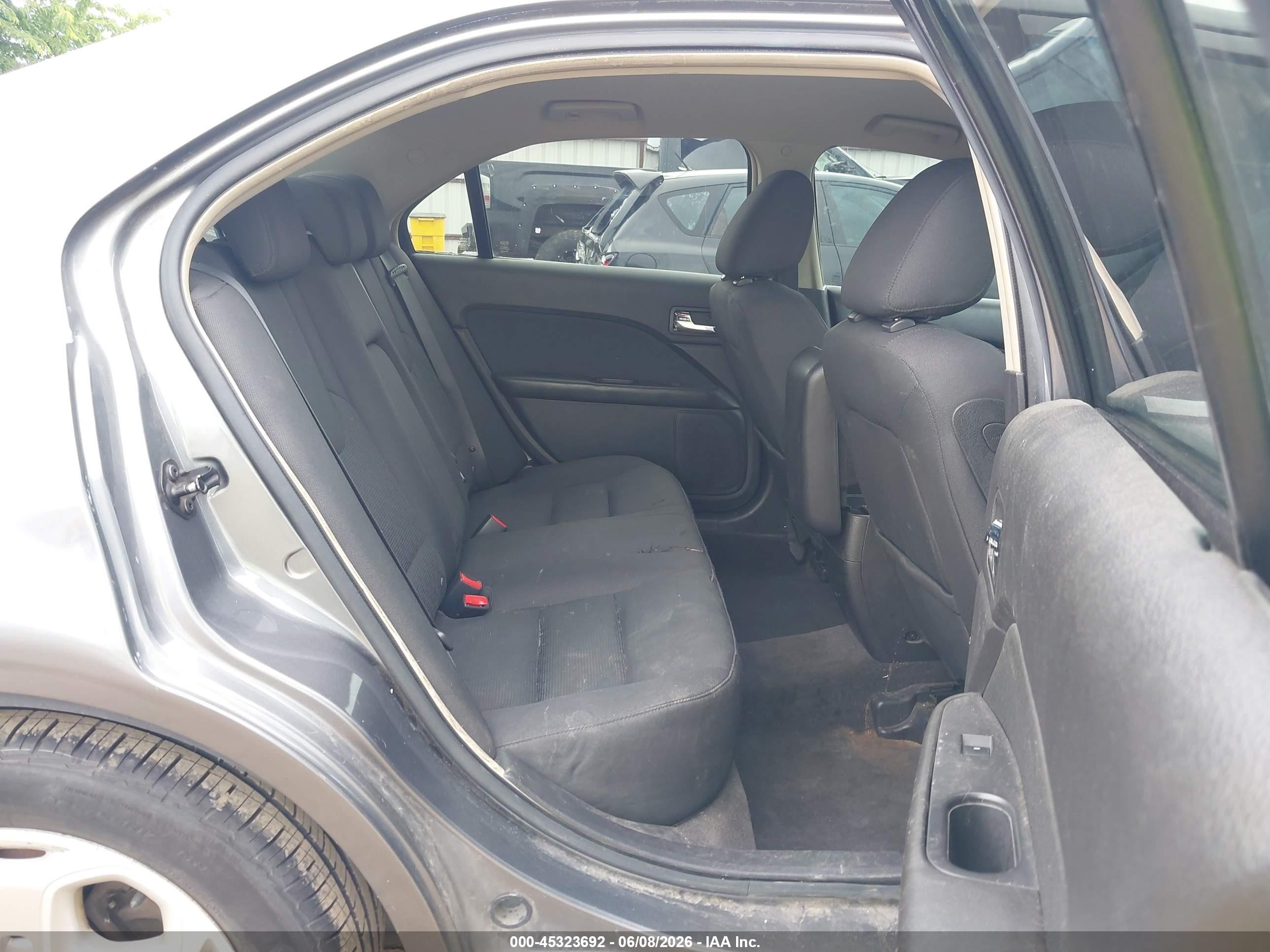 2010 Ford Fusion Se Gray vin: 3FAHP0HA0AR143663