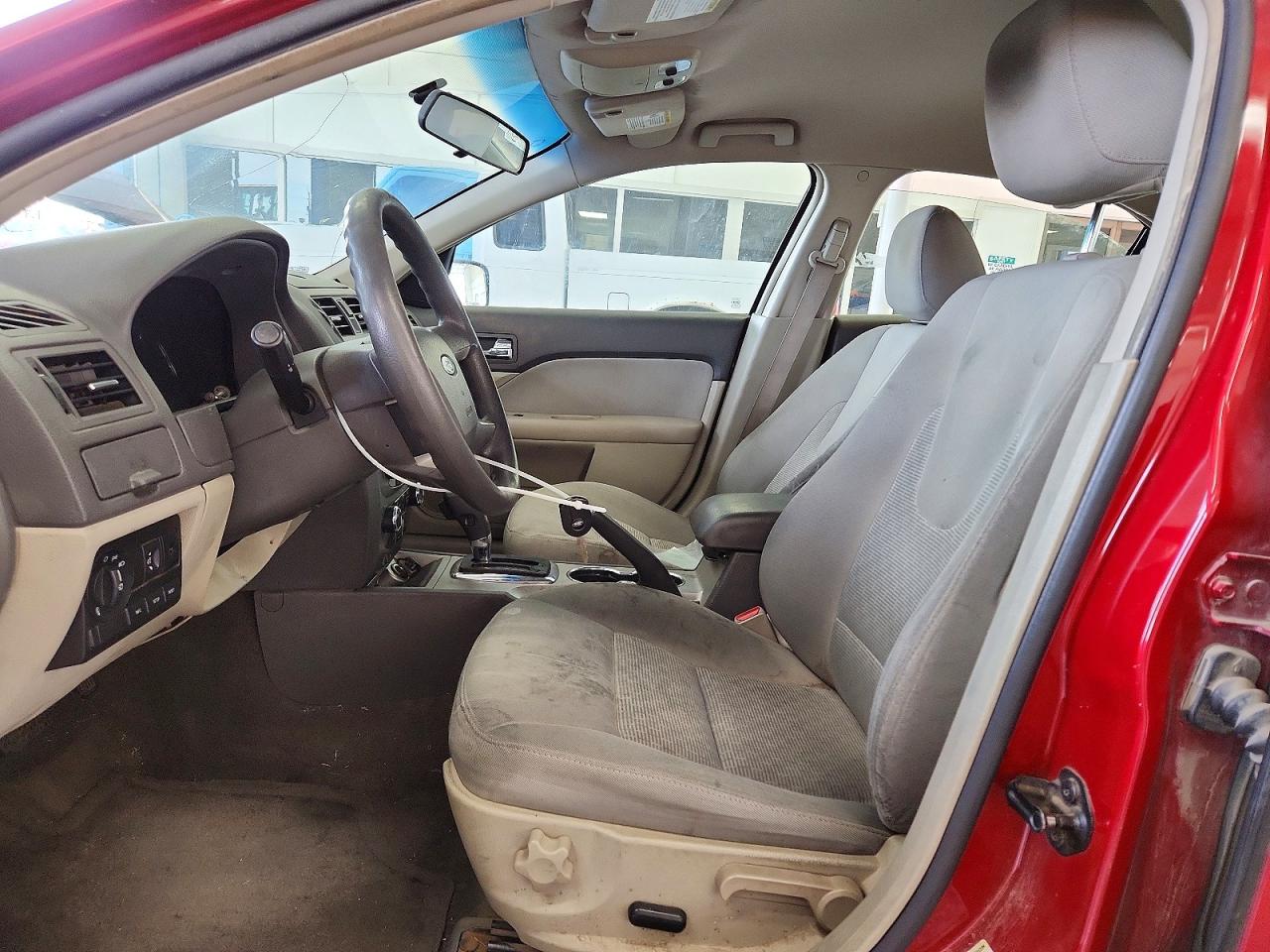 2010 Ford Fusion Se Red vin: 3FAHP0HA0AR163069