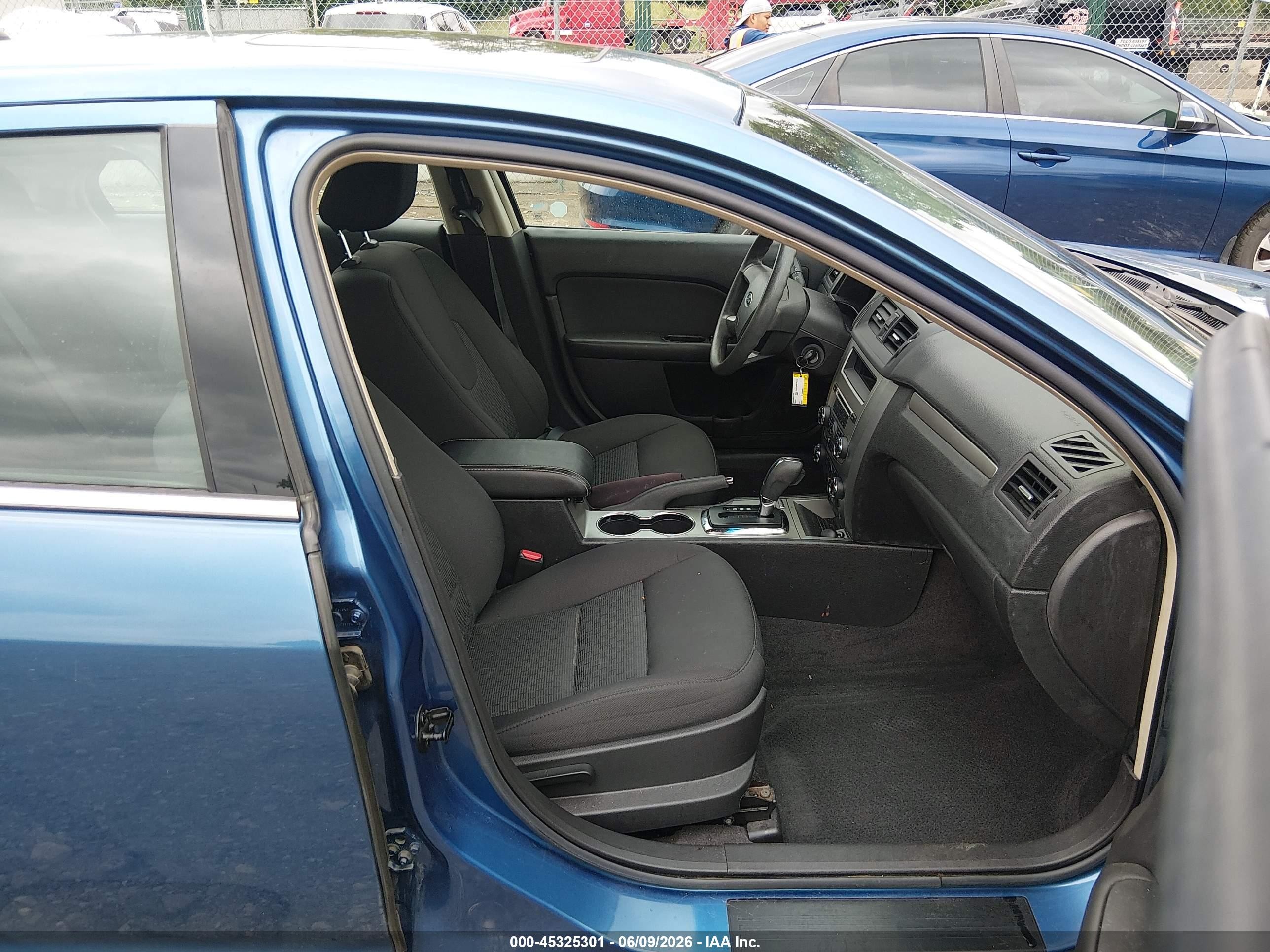 2010 Ford Fusion Se Blue vin: 3FAHP0HA0AR227420