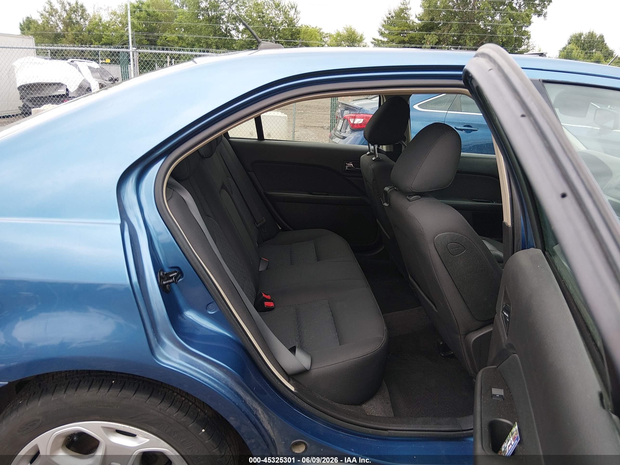 2010 Ford Fusion Se Blue vin: 3FAHP0HA0AR227420