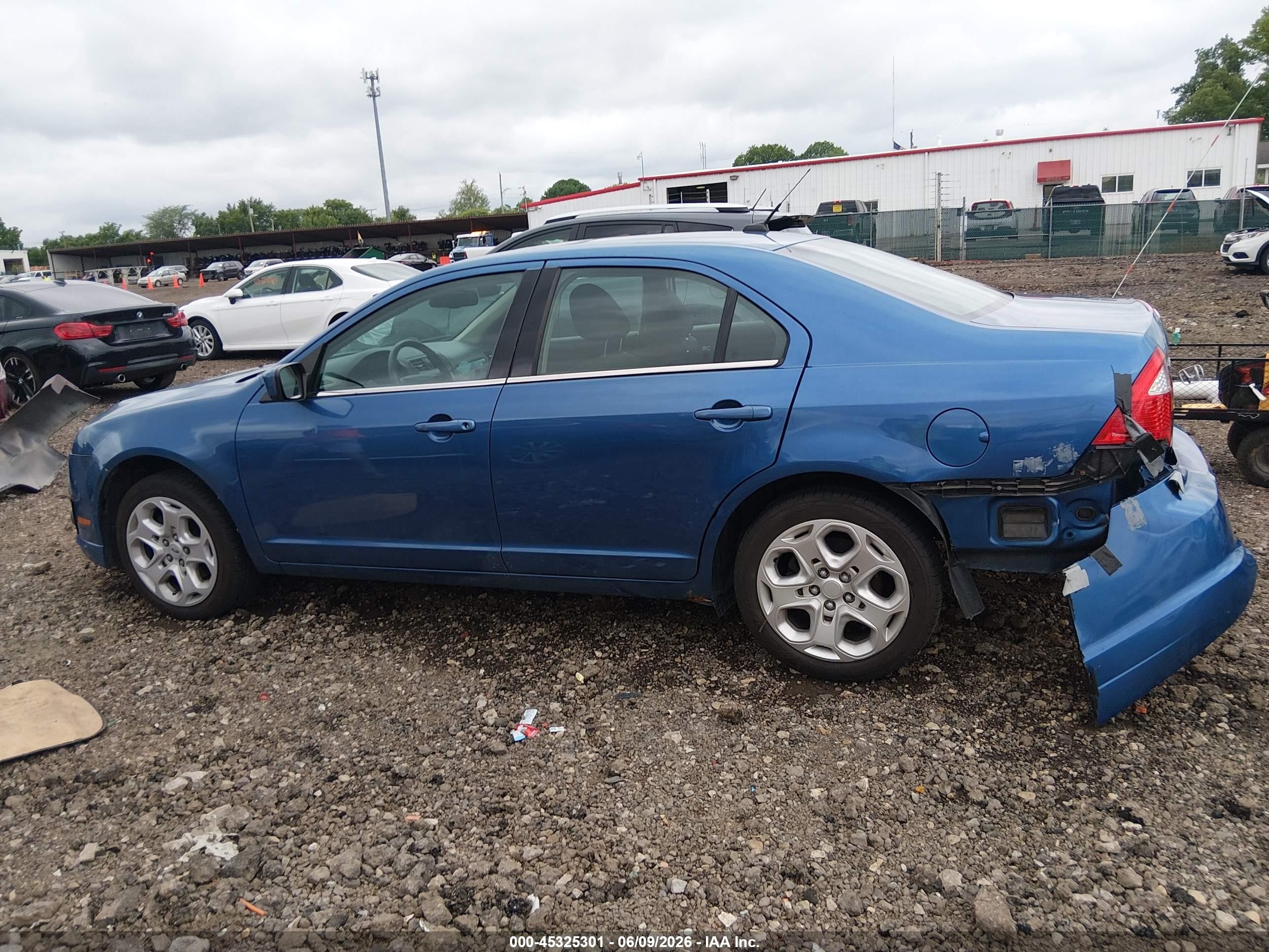 2010 Ford Fusion Se Blue vin: 3FAHP0HA0AR227420