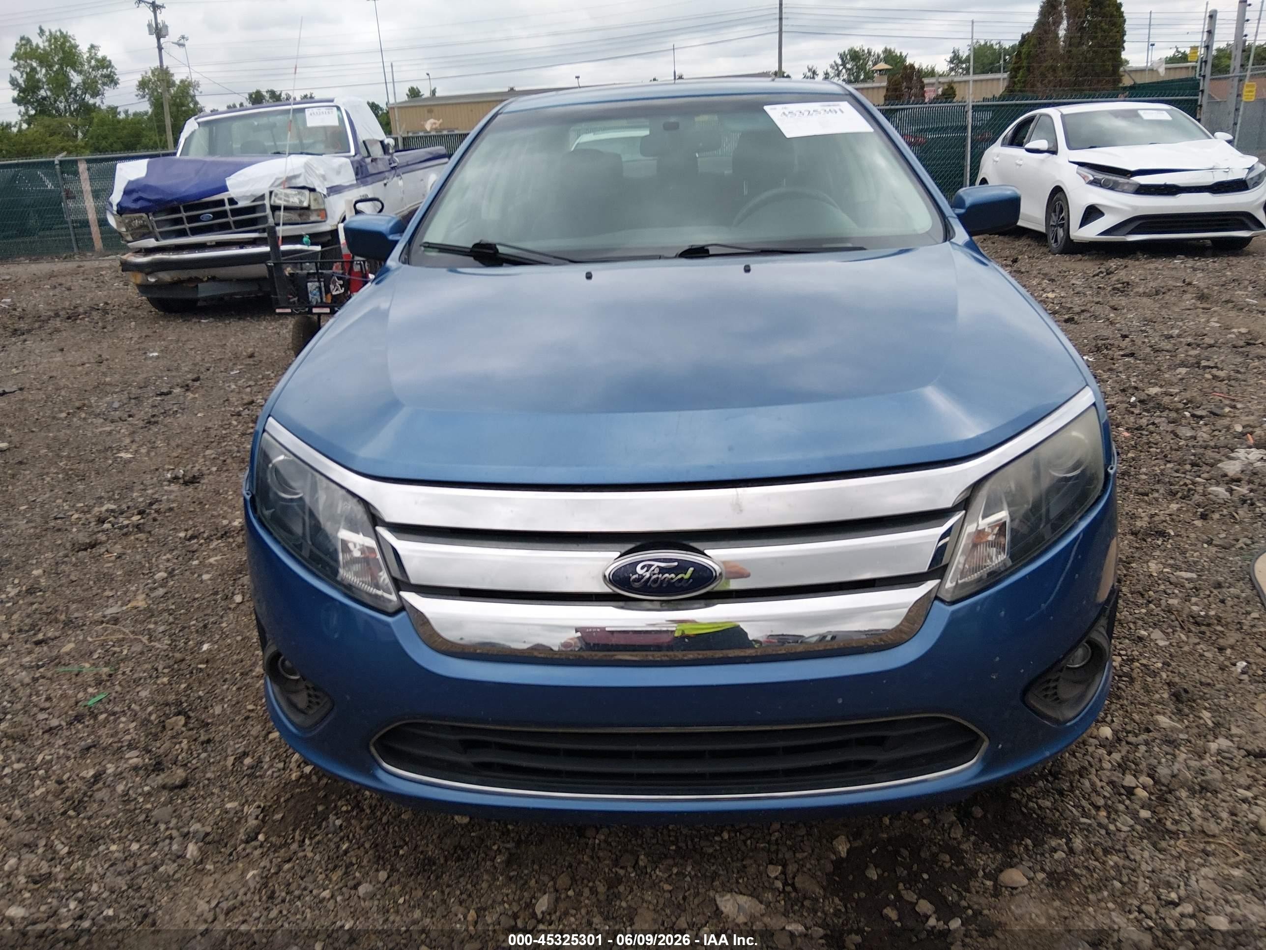 2010 Ford Fusion Se Blue vin: 3FAHP0HA0AR227420