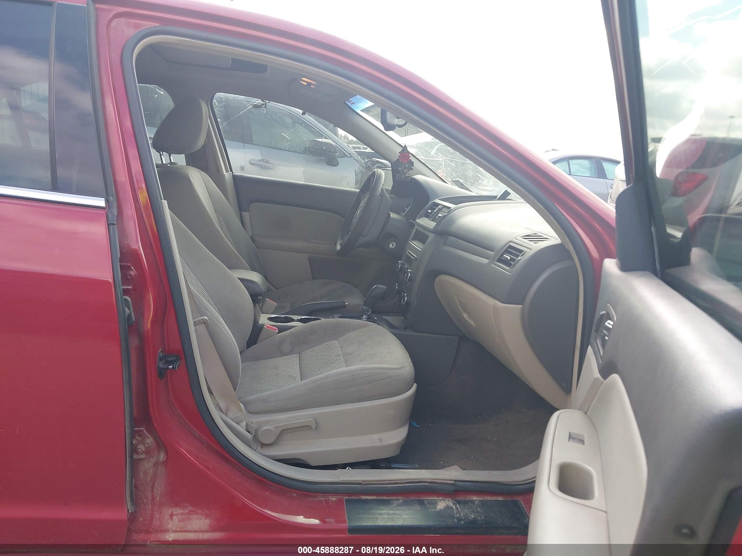 2010 Ford Fusion Se Red vin: 3FAHP0HA0AR233329