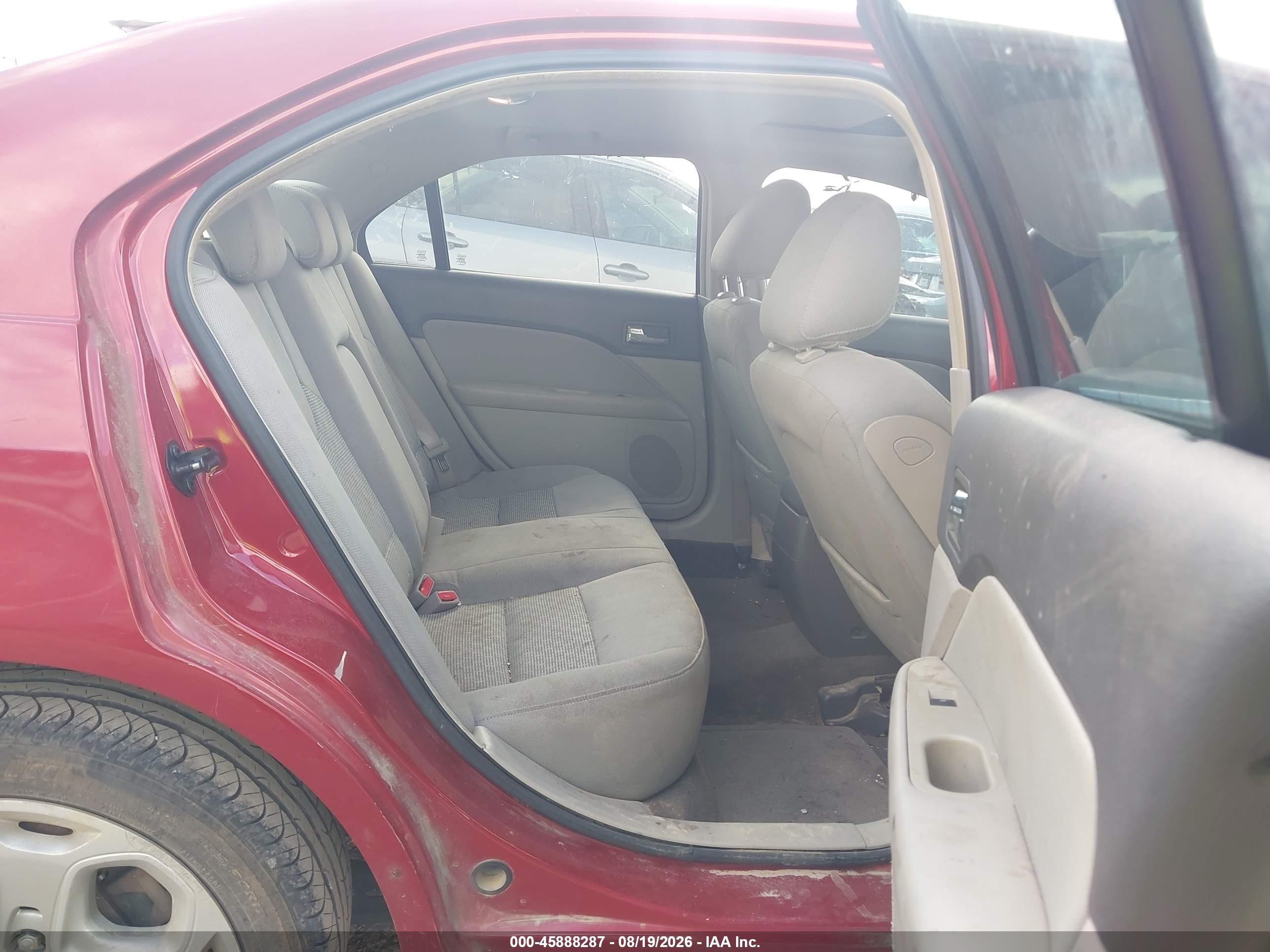 2010 Ford Fusion Se Red vin: 3FAHP0HA0AR233329