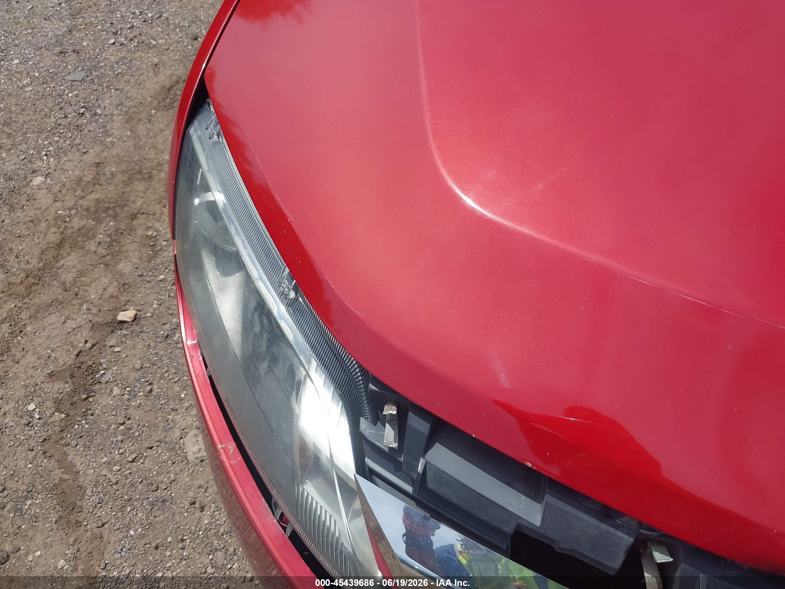2010 Ford Fusion Se Red vin: 3FAHP0HA0AR259154