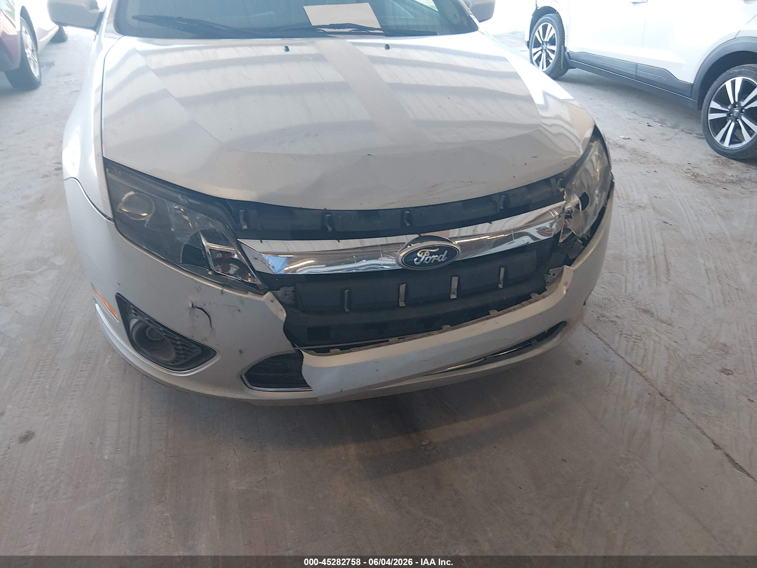 2010 Ford Fusion Se Silver vin: 3FAHP0HA0AR283048