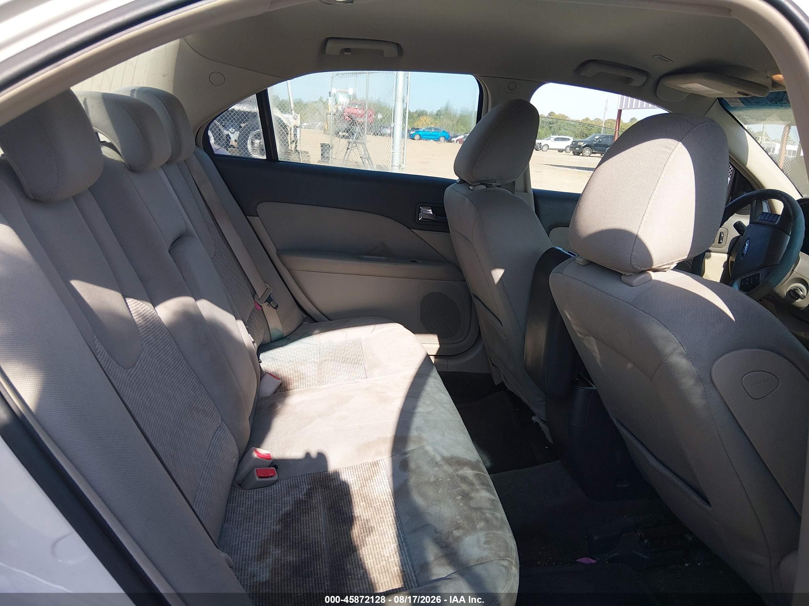 2010 Ford Fusion Se Silver vin: 3FAHP0HA0AR395641