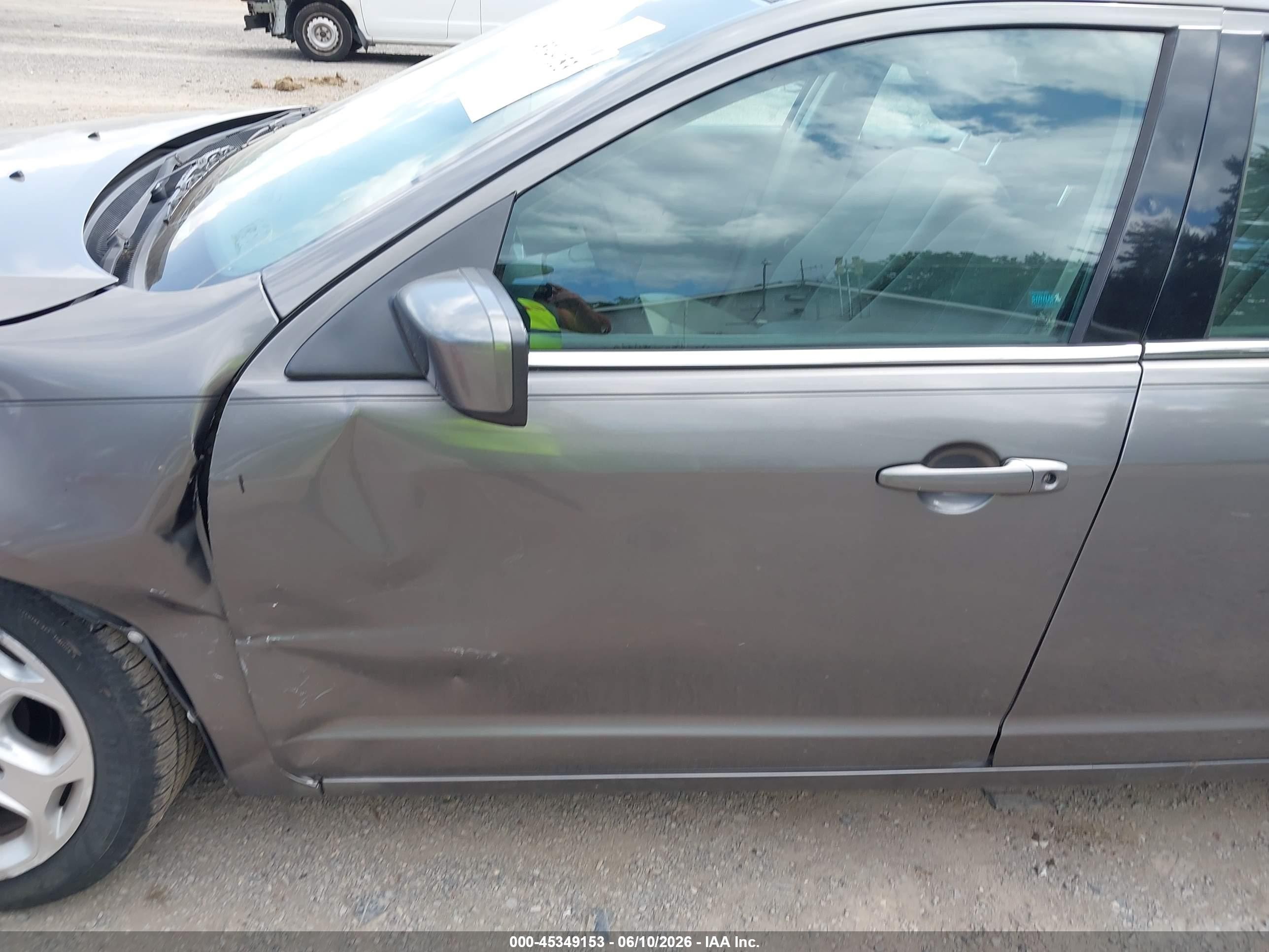 2010 Ford Fusion Se Gray vin: 3FAHP0HA0AR396076