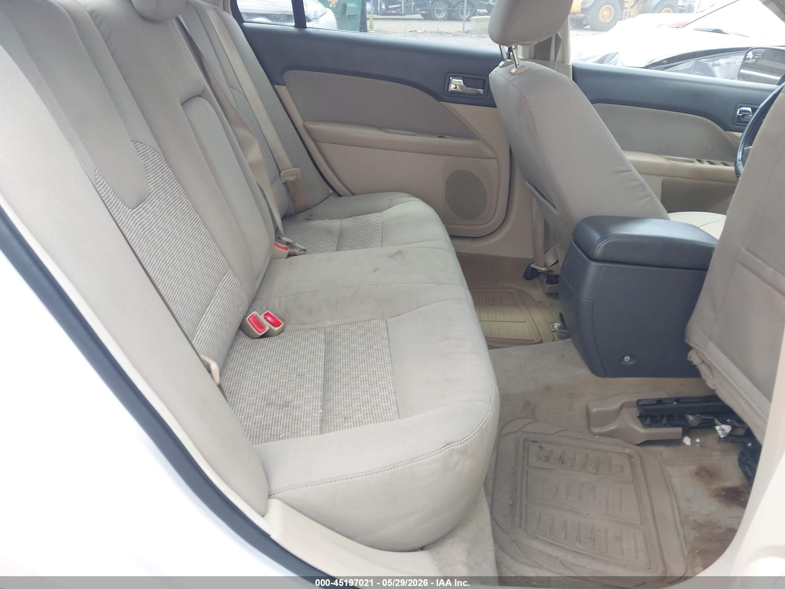 2011 Ford Fusion Se White vin: 3FAHP0HA0BR118599