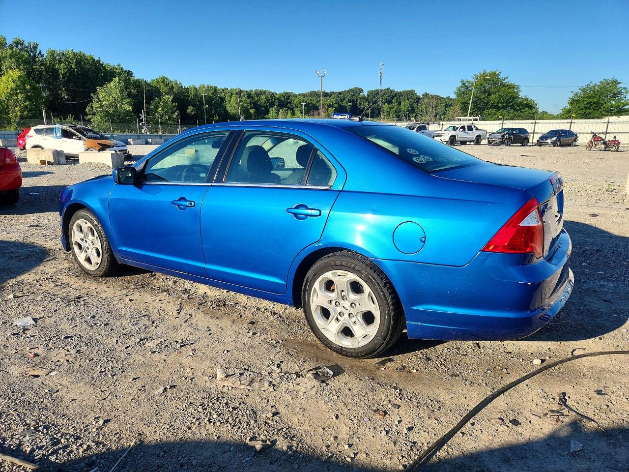 2011 Ford Fusion Se Blue vin: 3FAHP0HA0BR126671
