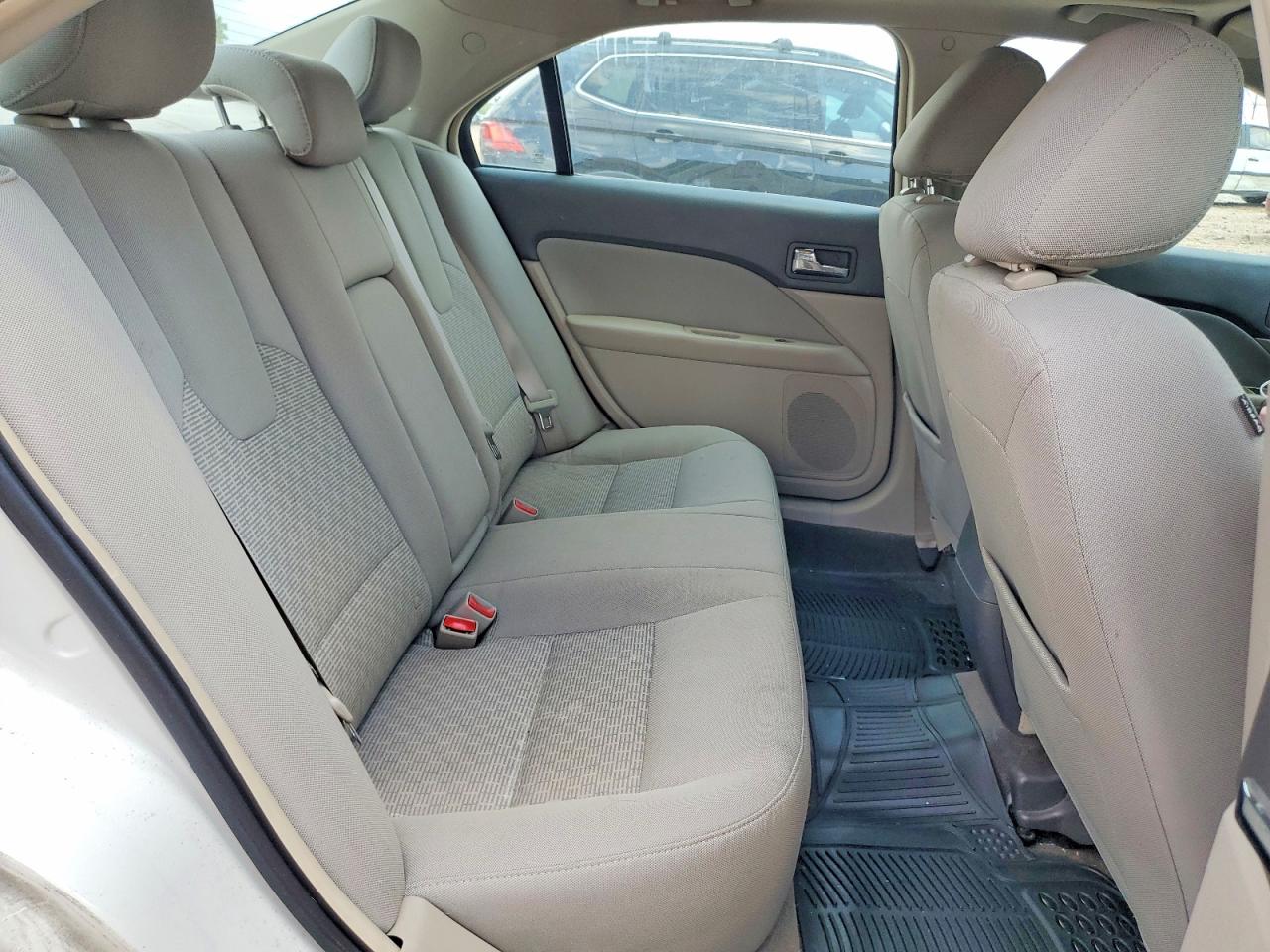 2011 Ford Fusion Se White vin: 3FAHP0HA0BR187924