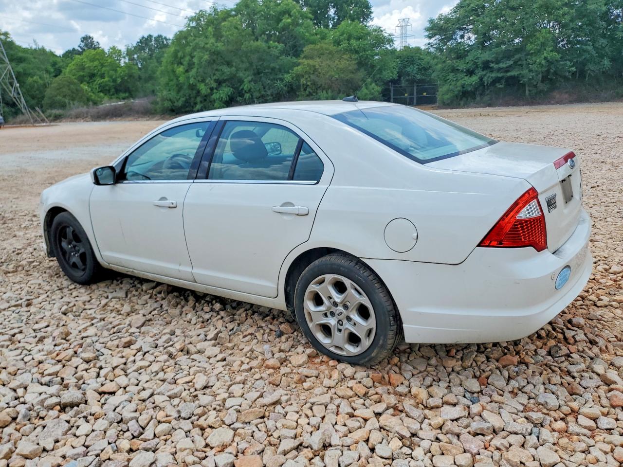 2011 Ford Fusion Se White vin: 3FAHP0HA0BR187924