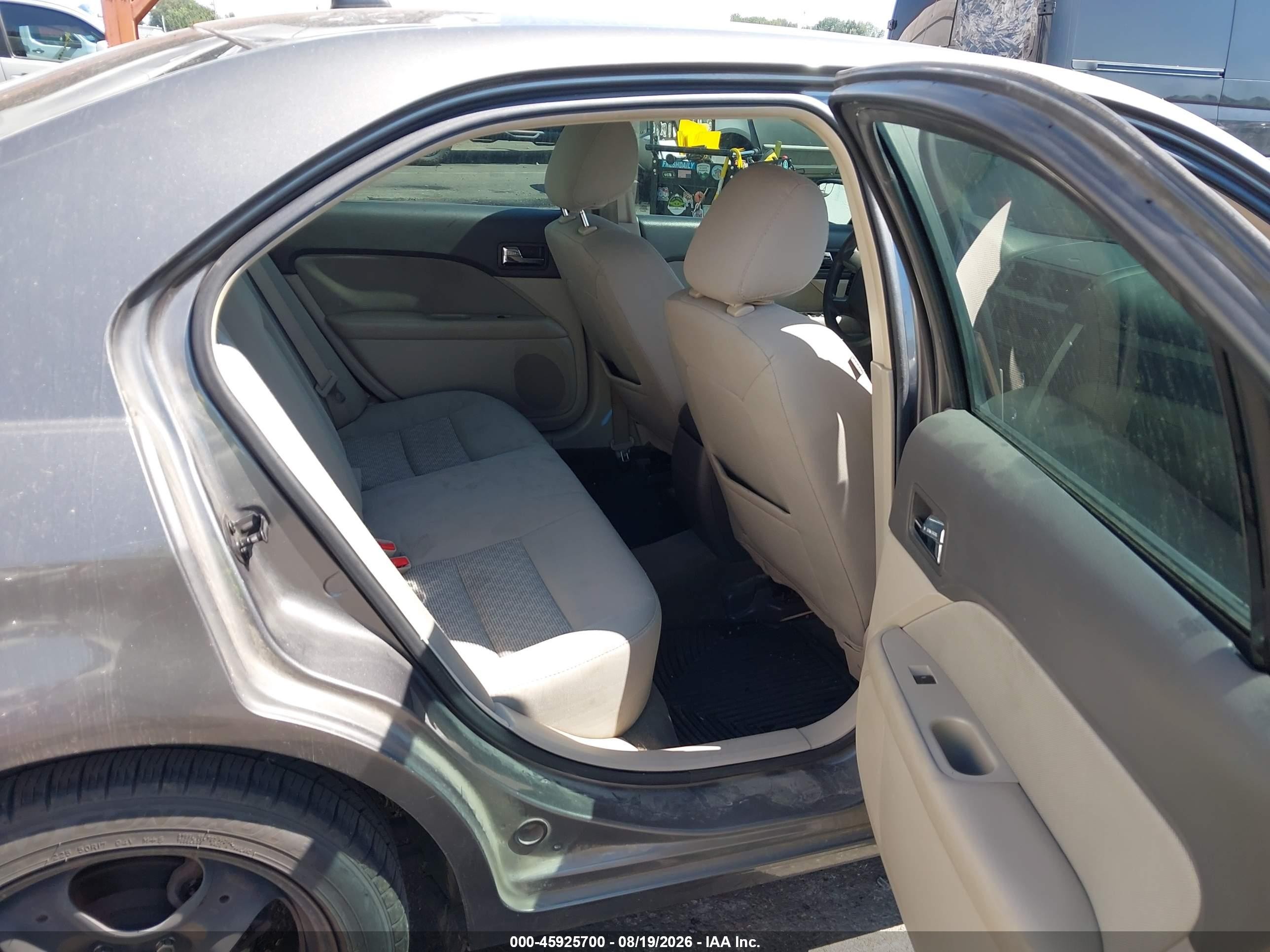 2011 Ford Fusion Se Gray vin: 3FAHP0HA0BR247538