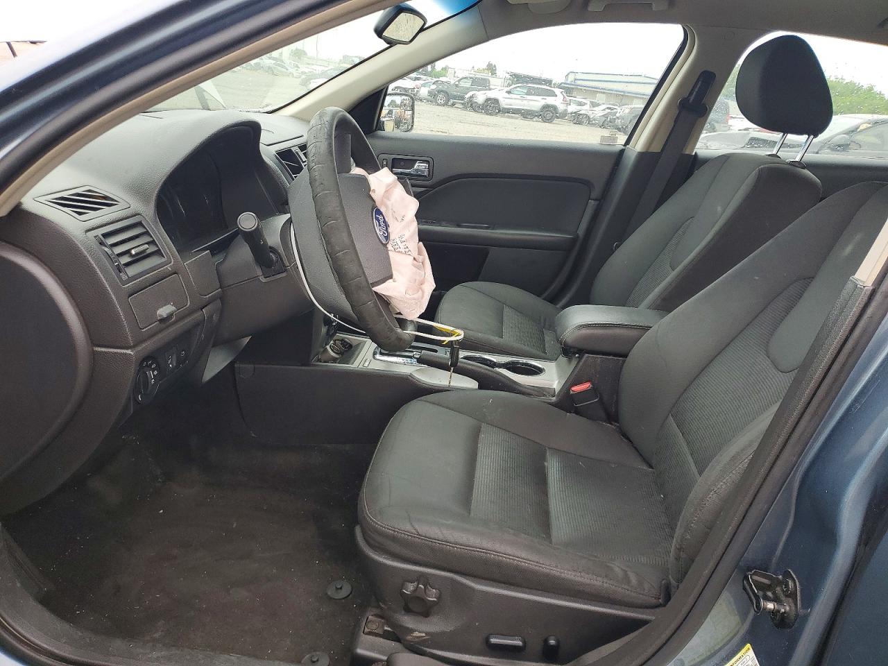 2011 Ford Fusion Se Two Tone vin: 3FAHP0HA0BR261357