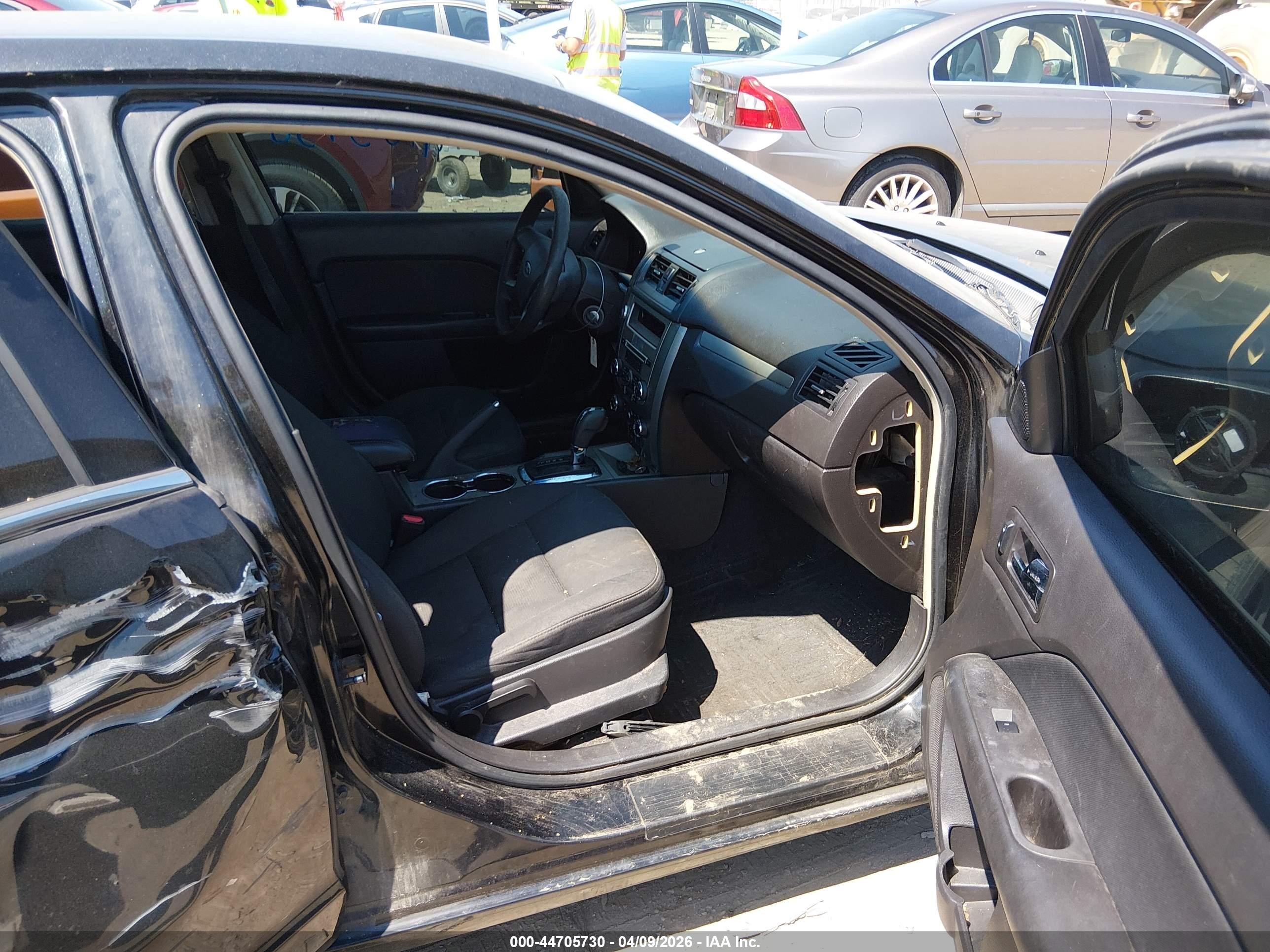 2011 Ford Fusion Se Black vin: 3FAHP0HA0BR267868