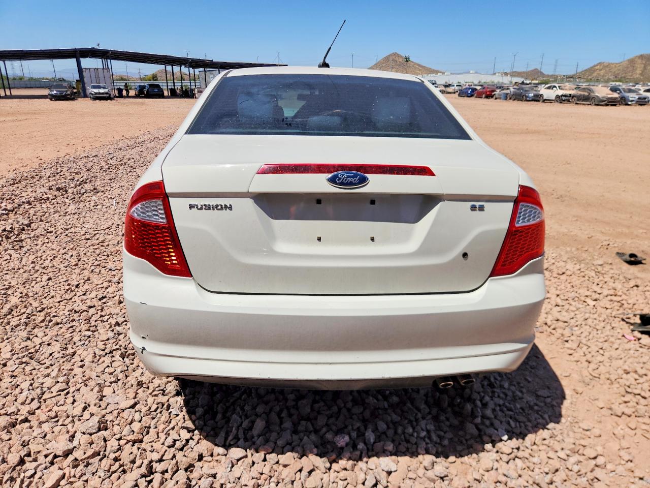 2011 Ford Fusion Se White vin: 3FAHP0HA0BR275680