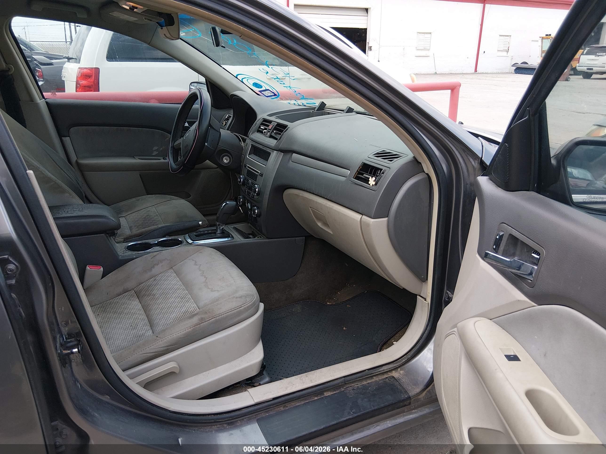 2011 Ford Fusion Se Gray vin: 3FAHP0HA0BR282080