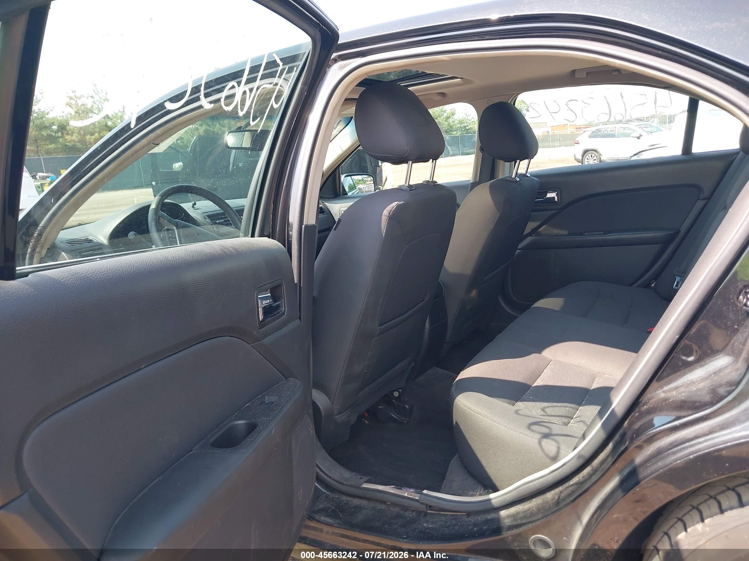2011 Ford Fusion Se Black vin: 3FAHP0HA0BR284539