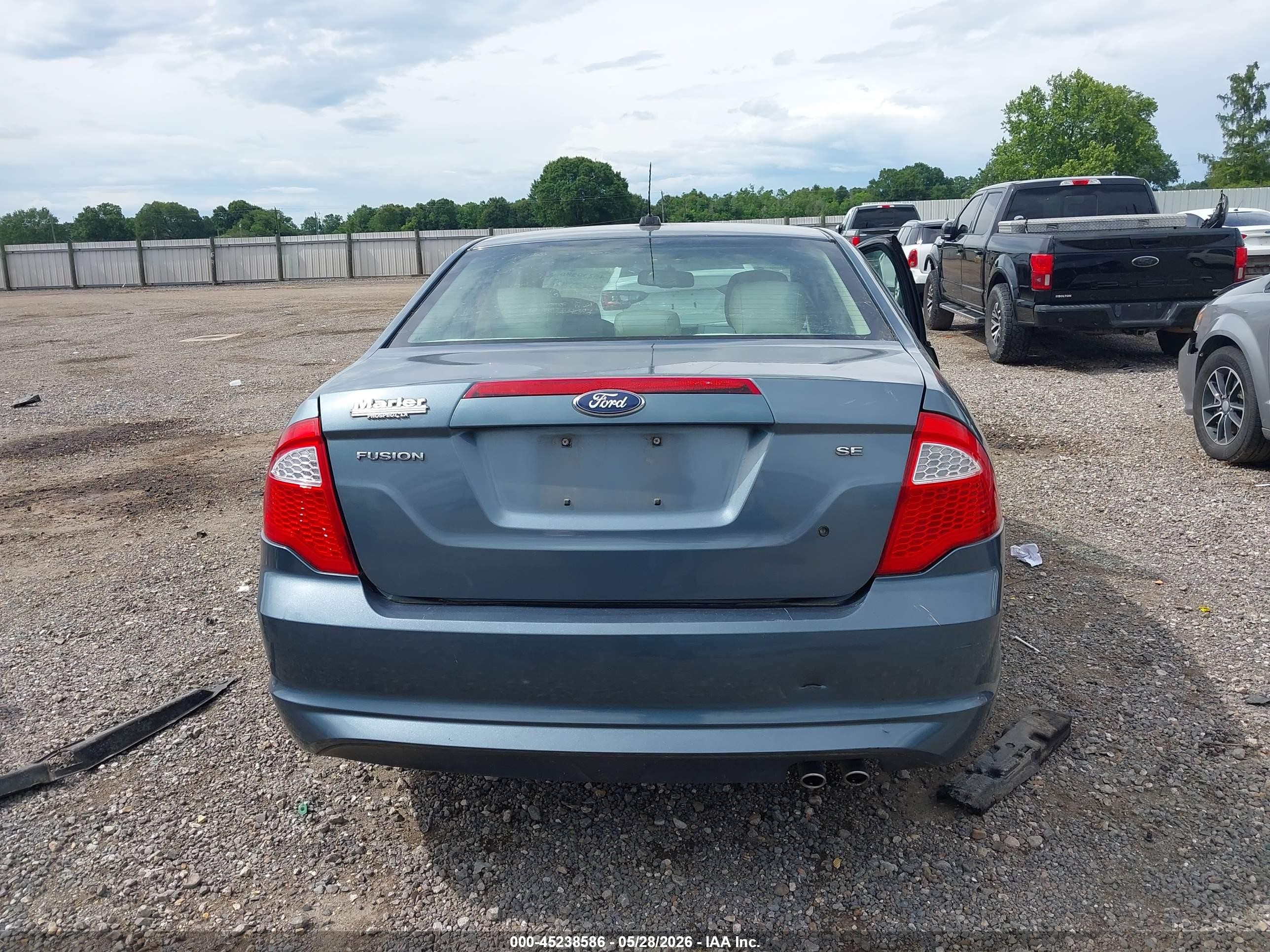 2011 Ford Fusion Se Blue vin: 3FAHP0HA0BR303364
