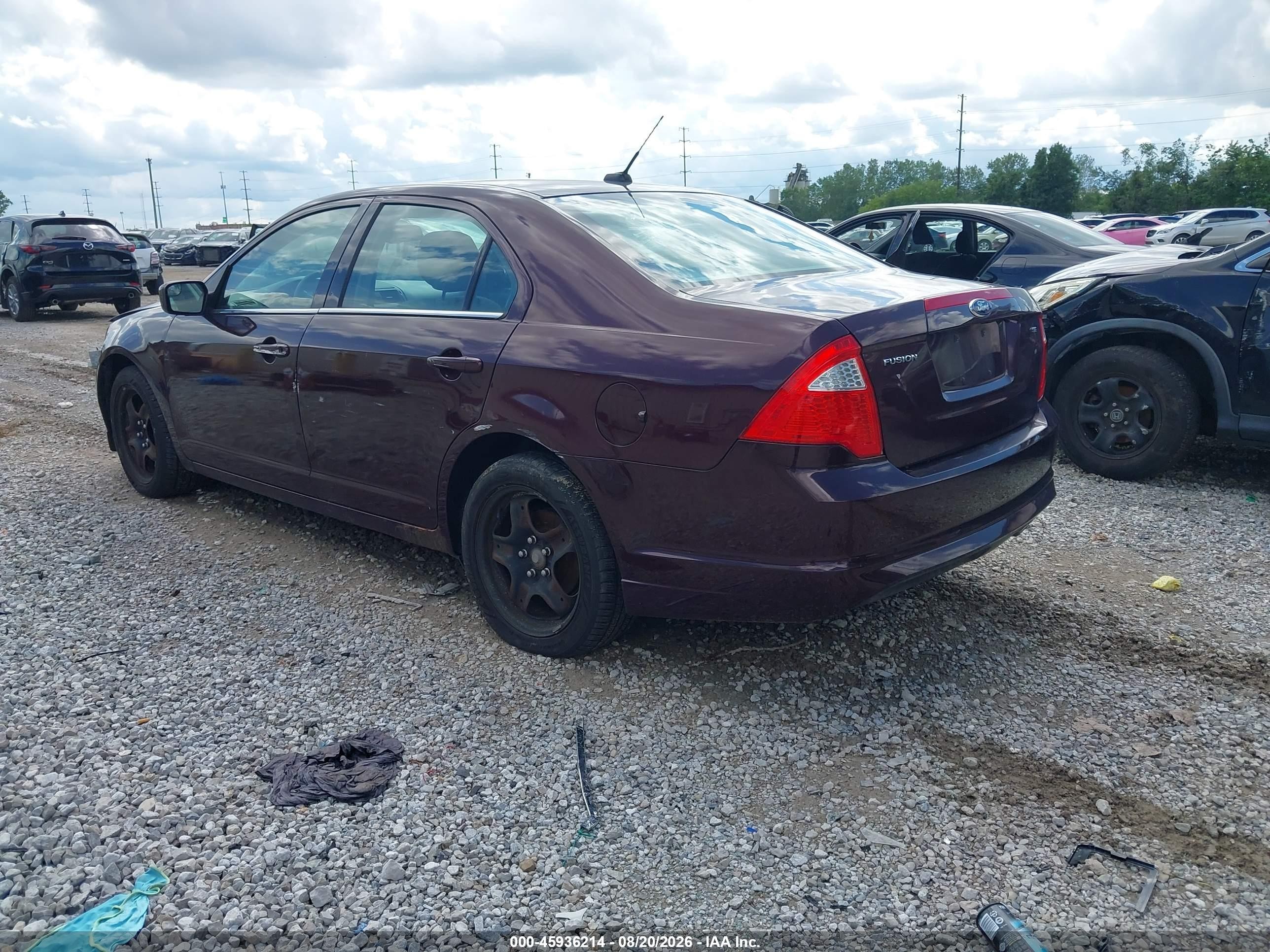 2011 Ford Fusion Se Maroon vin: 3FAHP0HA0BR308998