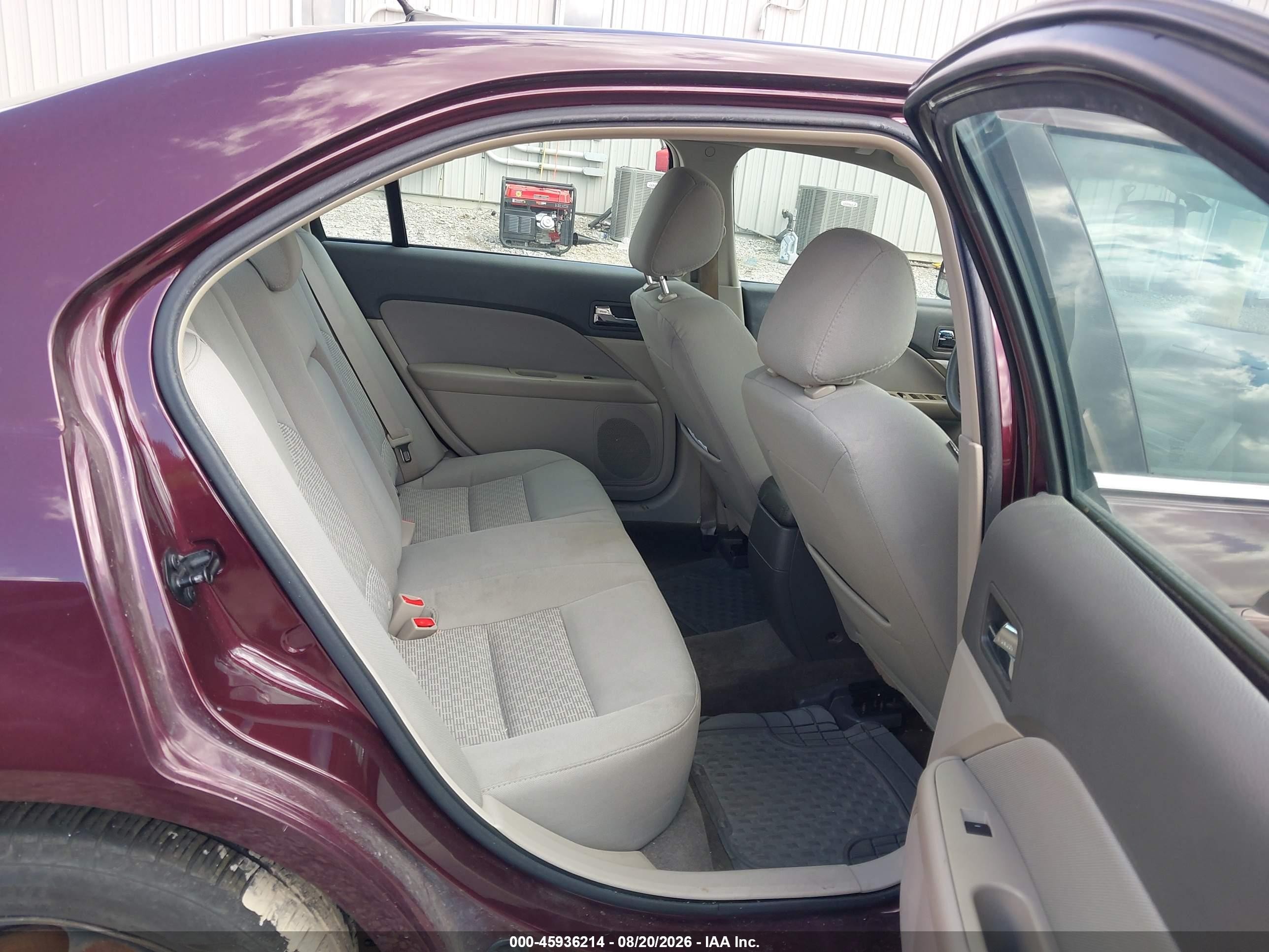 2011 Ford Fusion Se Maroon vin: 3FAHP0HA0BR308998