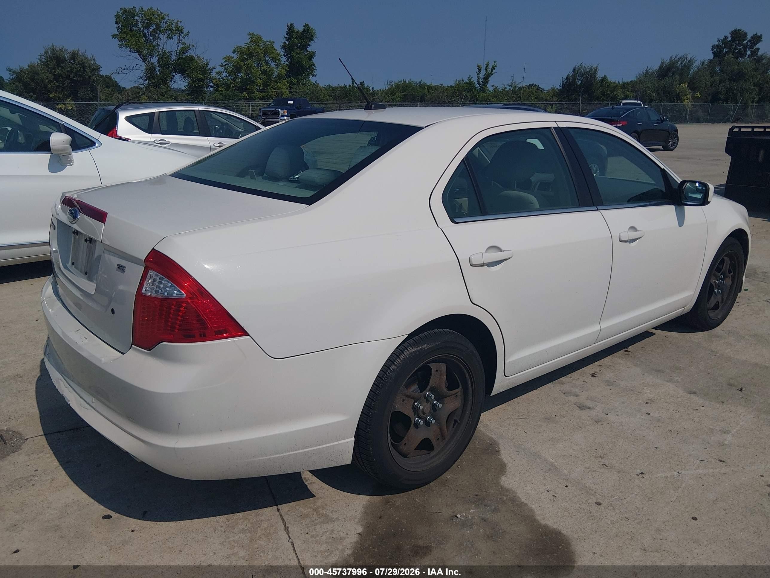 2011 Ford Fusion Se Белый vin: 3FAHP0HA0BR309732