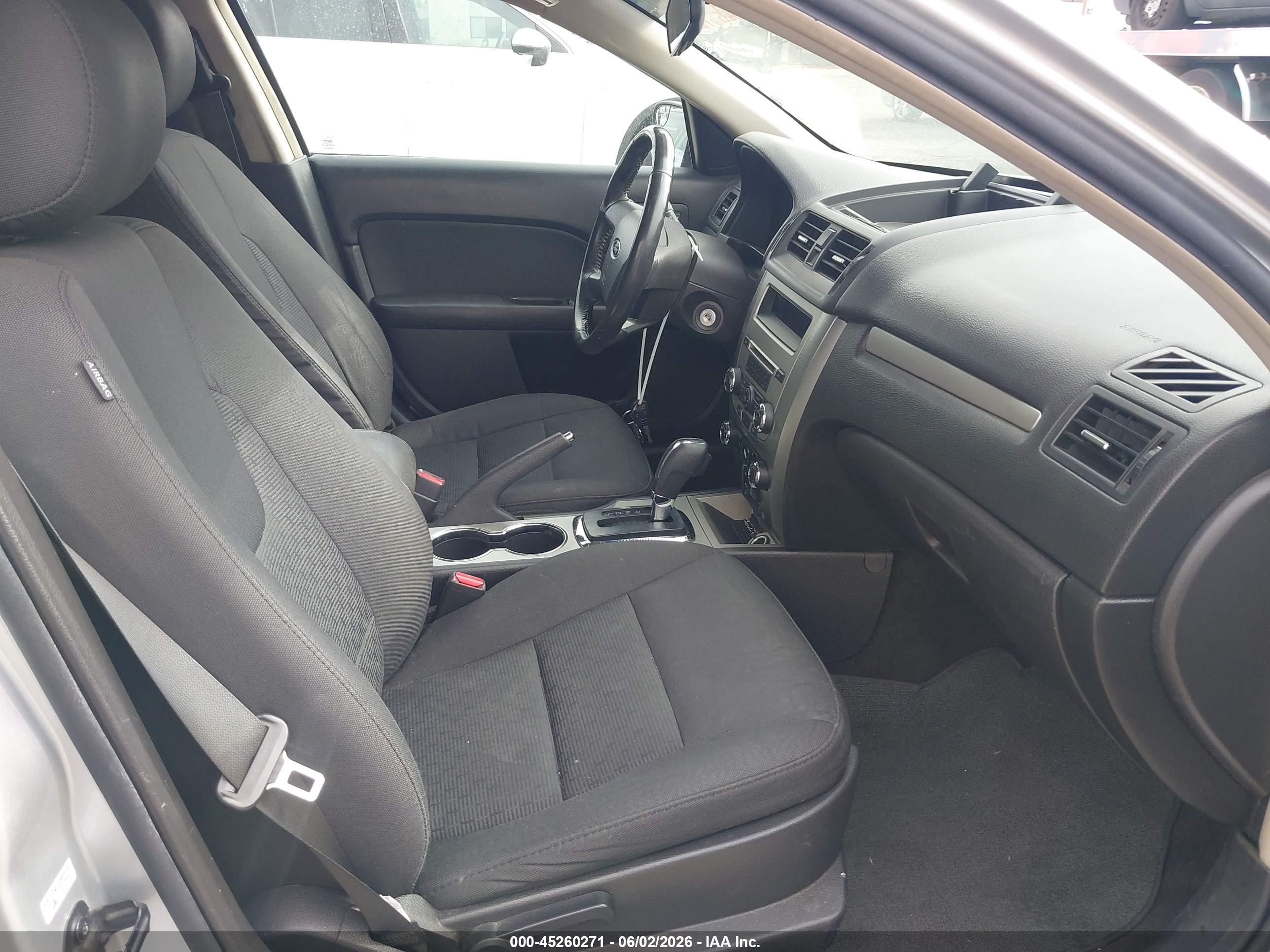 2011 Ford Fusion Se Silver vin: 3FAHP0HA0BR310587