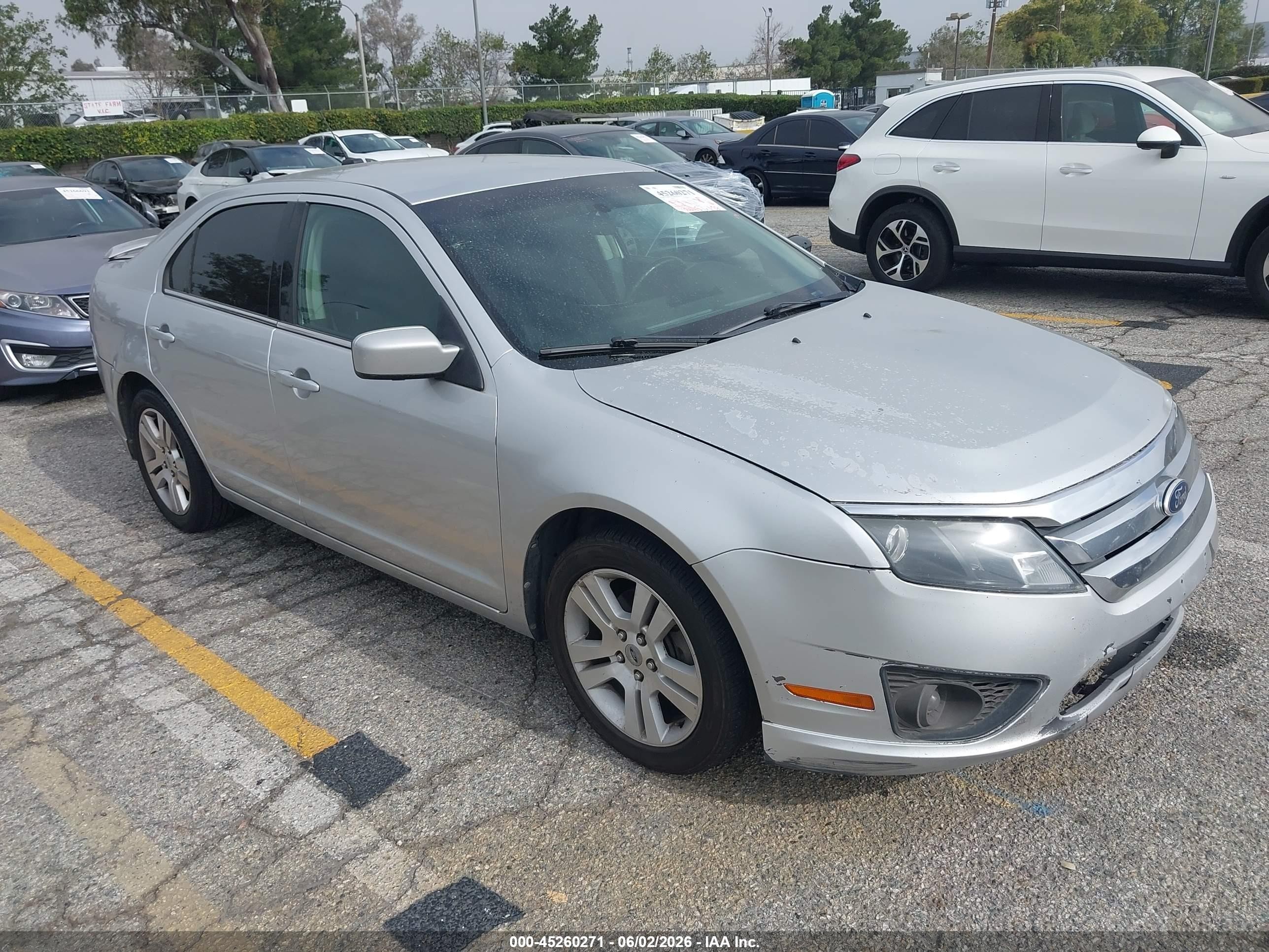 2011 Ford Fusion Se Silver vin: 3FAHP0HA0BR310587