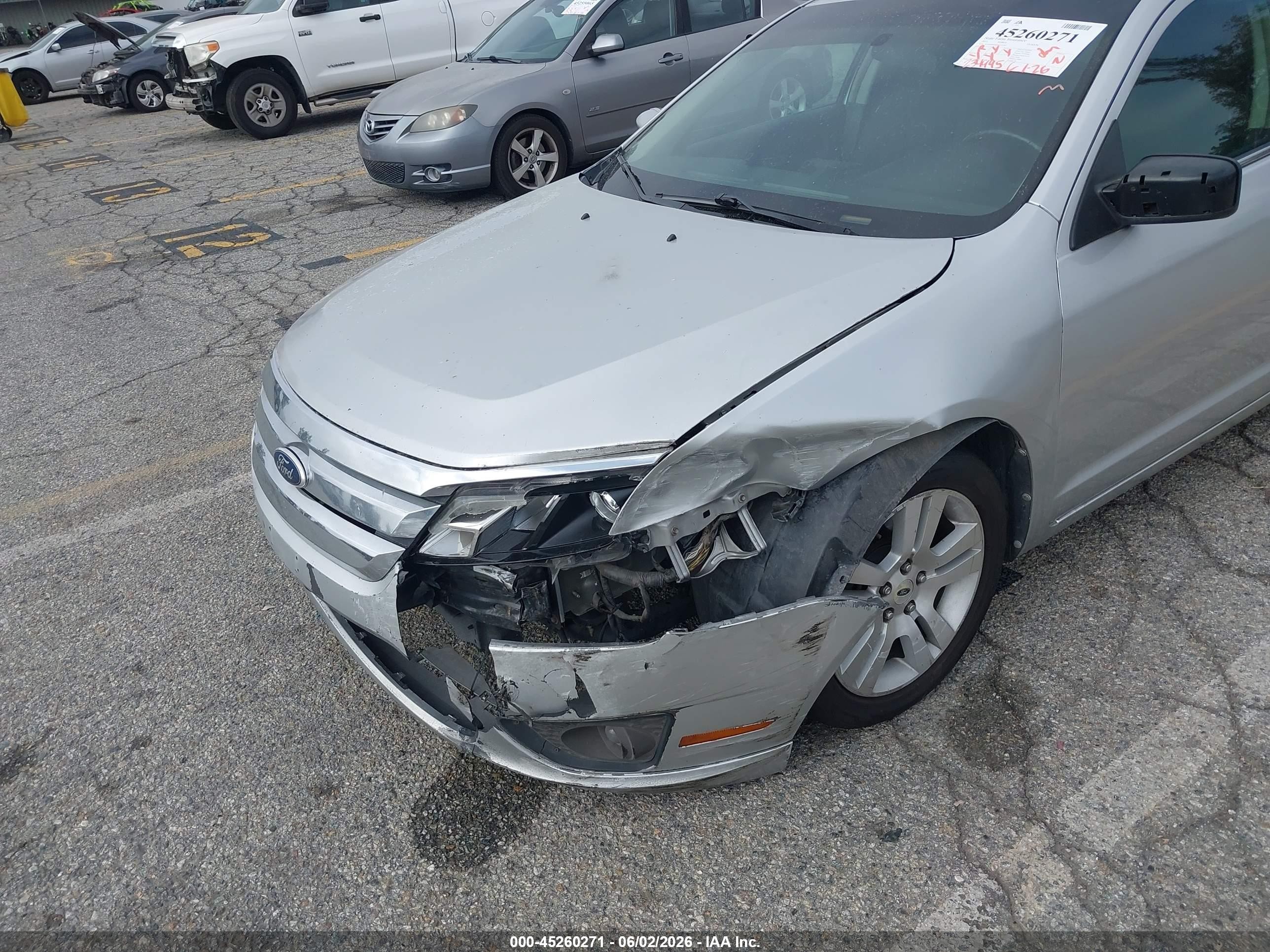 2011 Ford Fusion Se Silver vin: 3FAHP0HA0BR310587